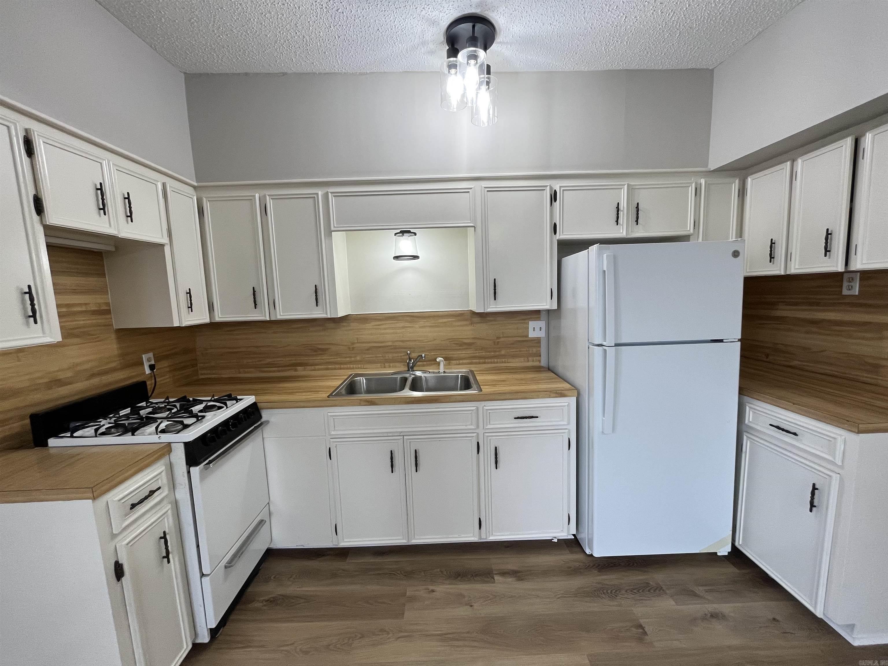 Midland Hills - Residential Lease