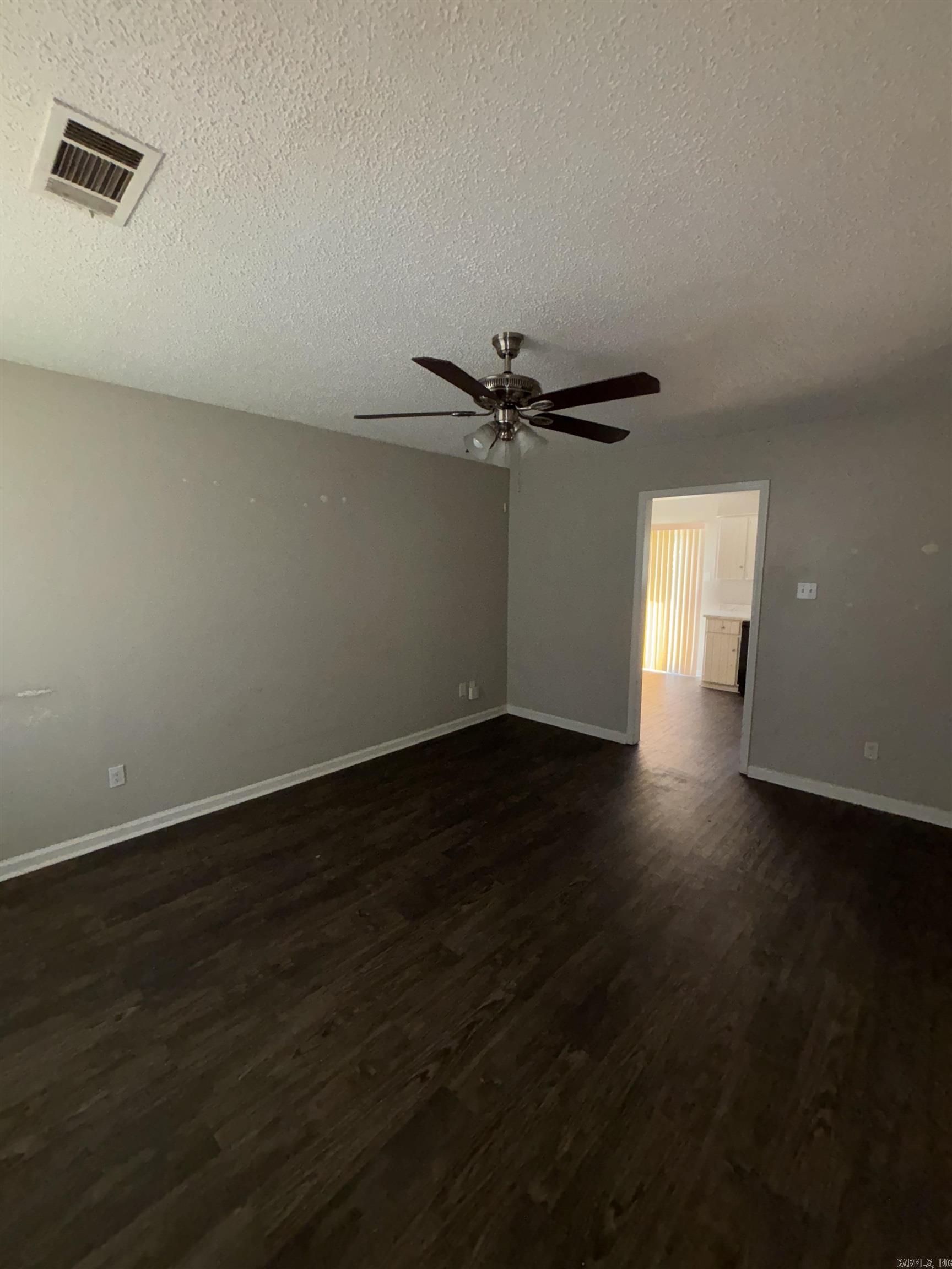 CLOVER RIDGE - Residential