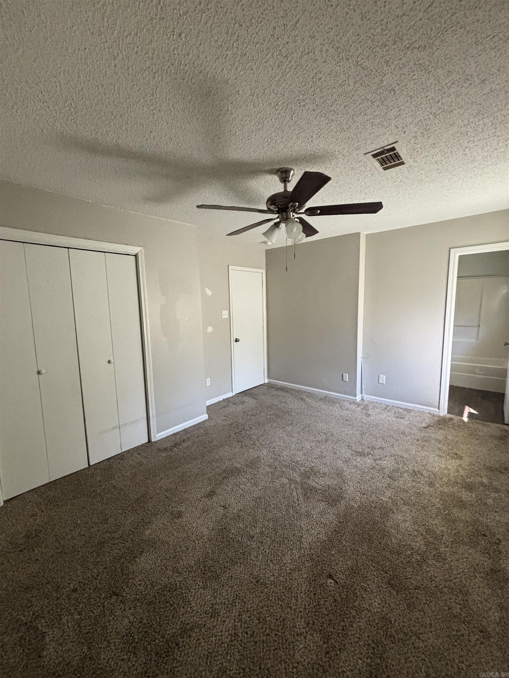 CLOVER RIDGE - Residential