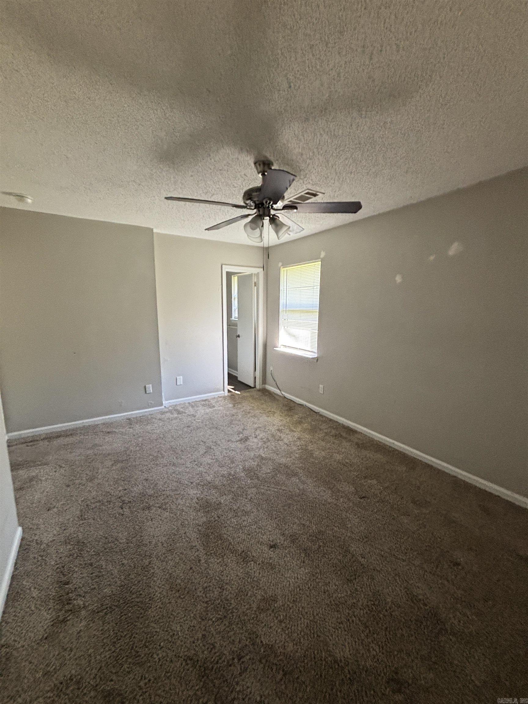 CLOVER RIDGE - Residential