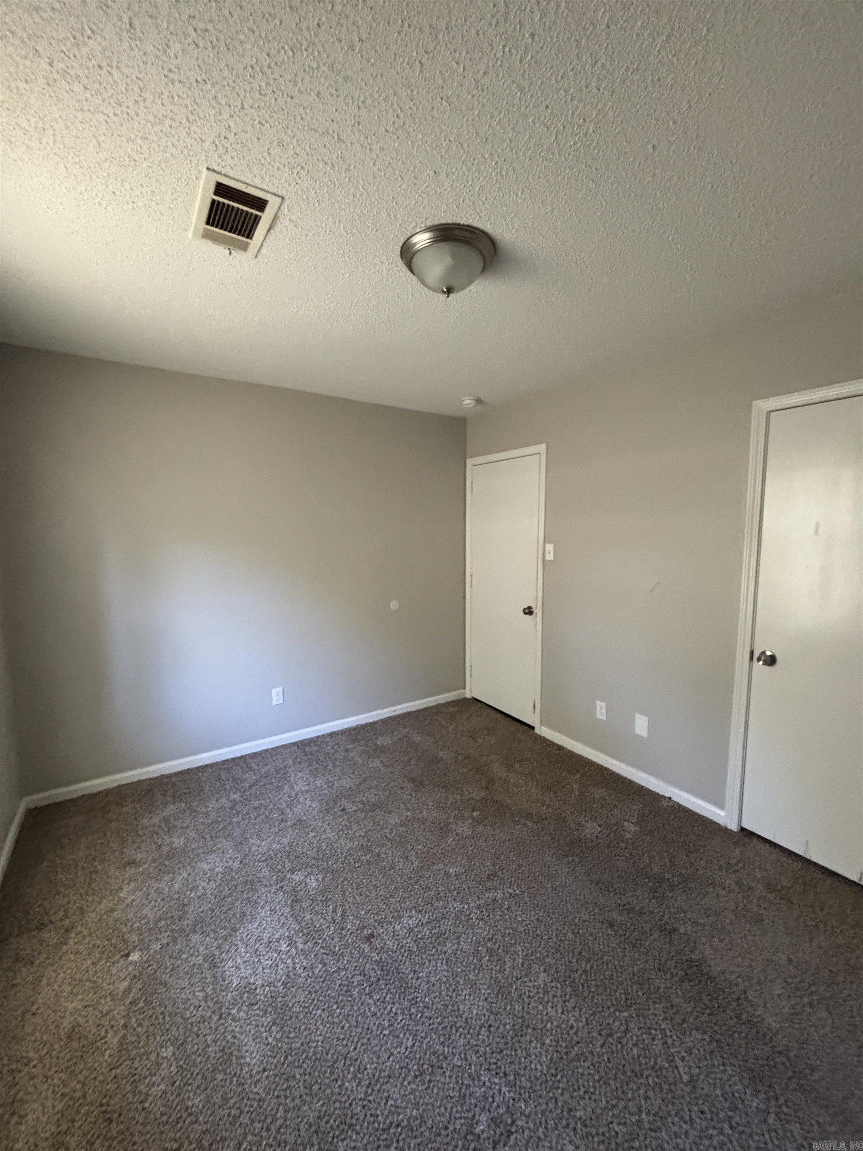 CLOVER RIDGE - Residential