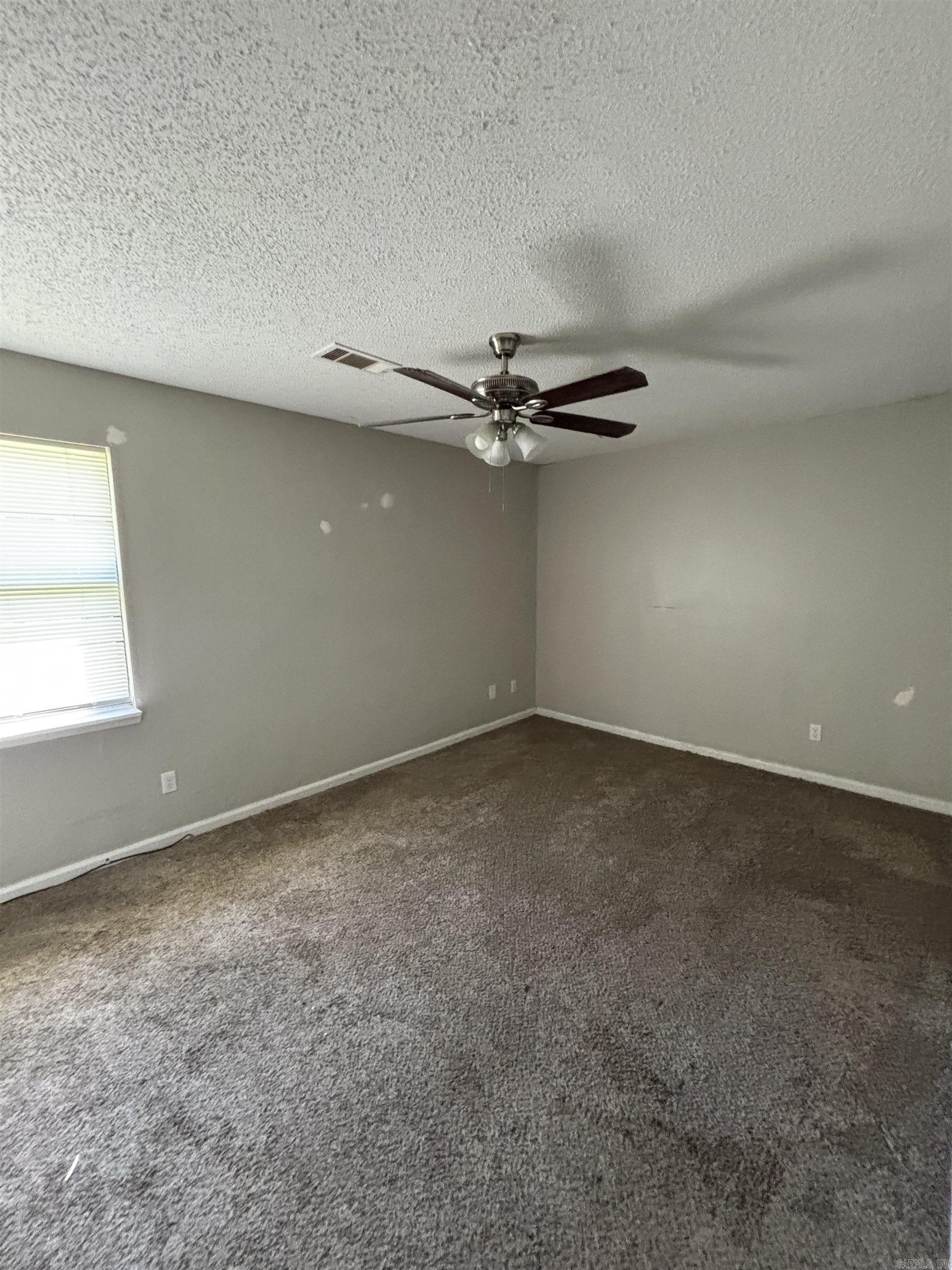 CLOVER RIDGE - Residential