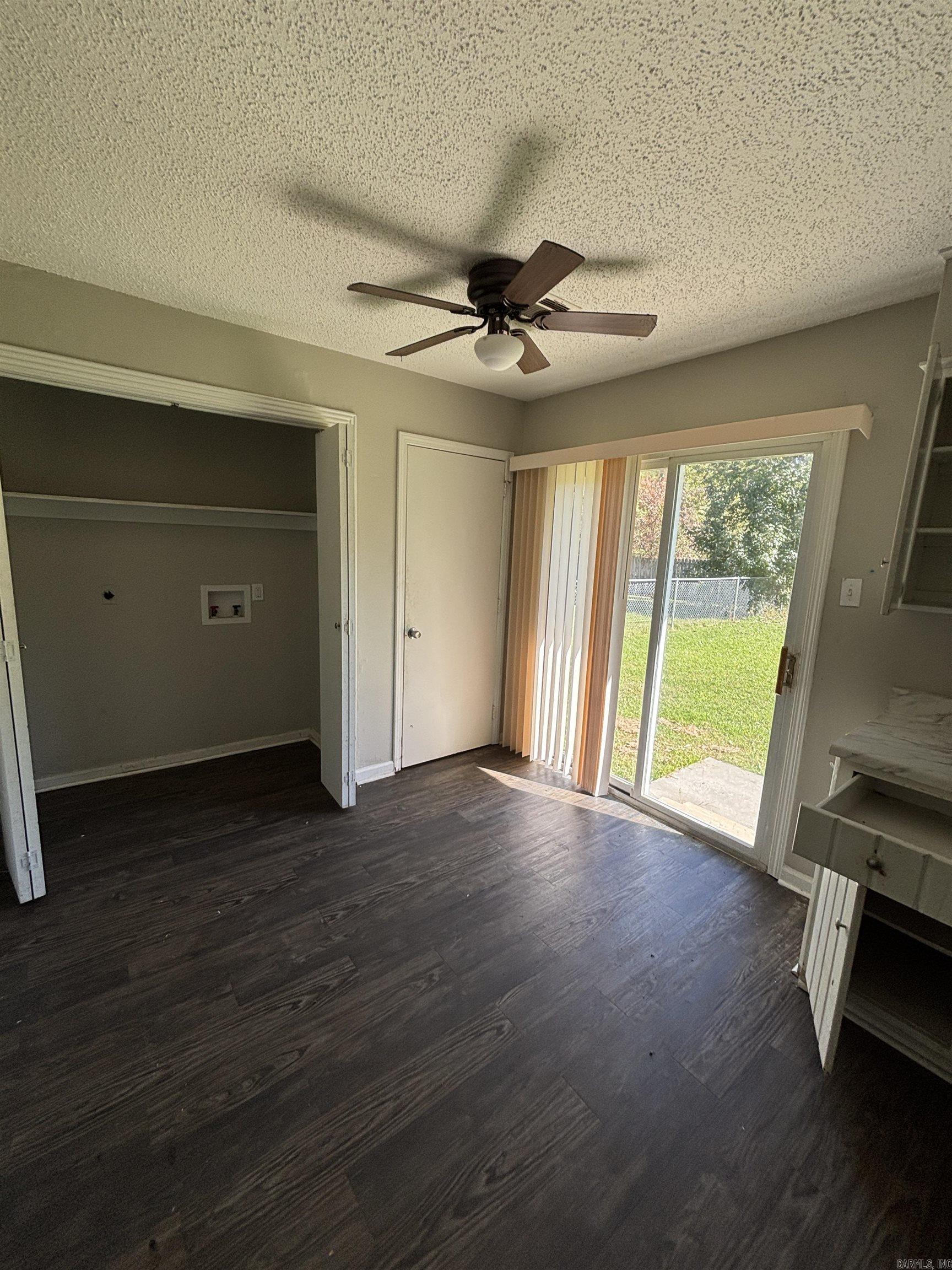 CLOVER RIDGE - Residential