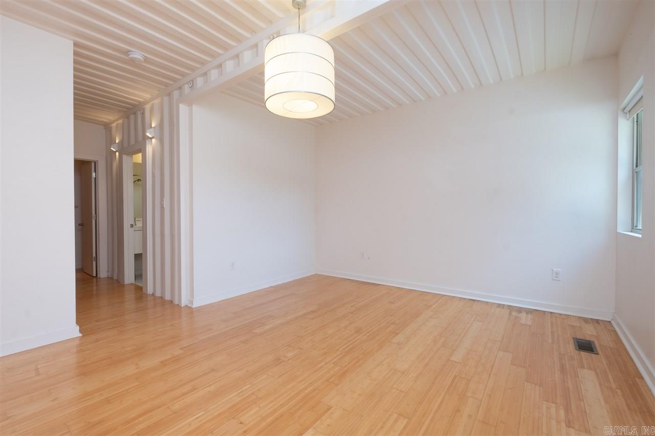 DUVALLS - Residential