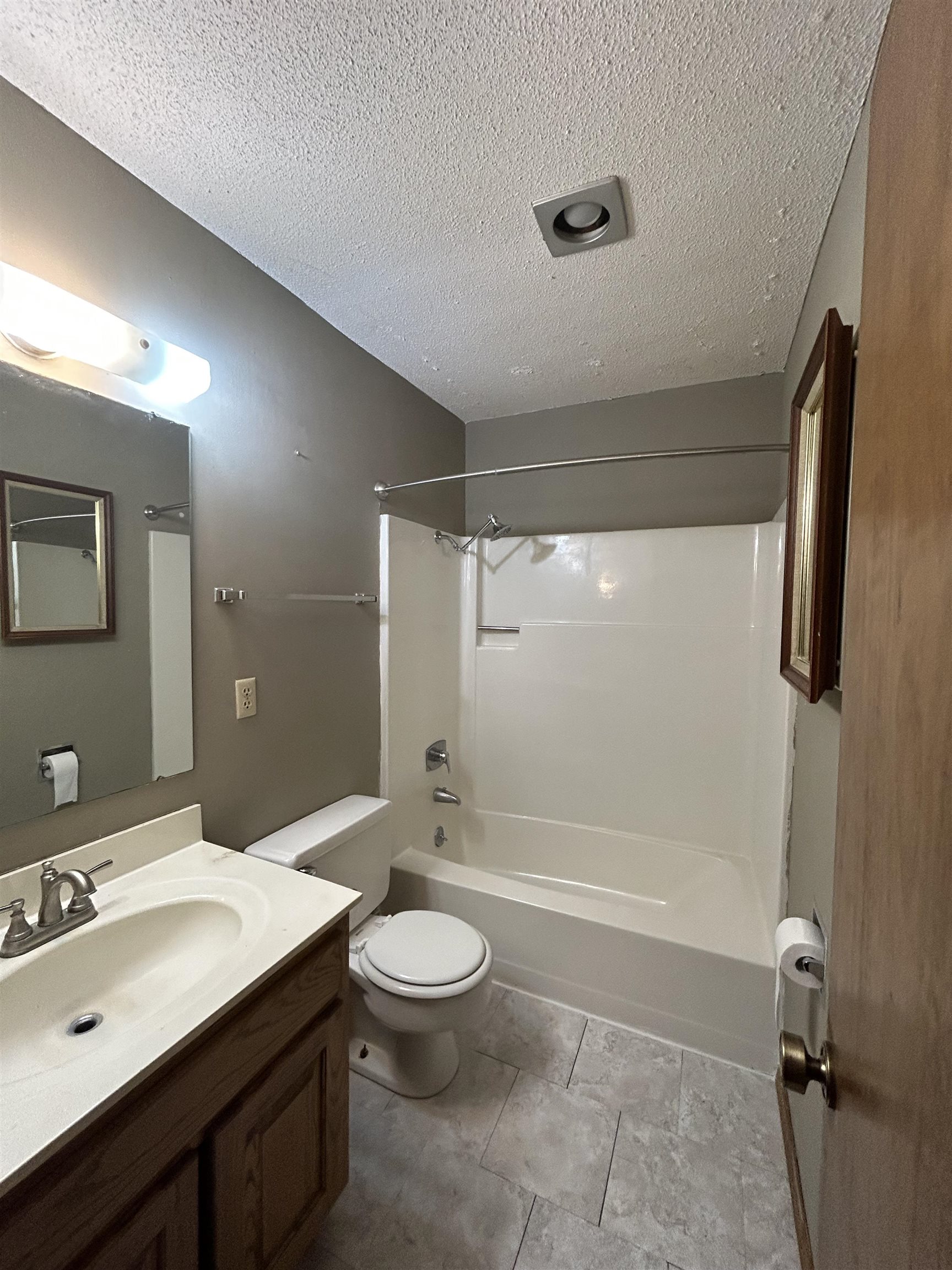 Kima 2nd - Residential Lease