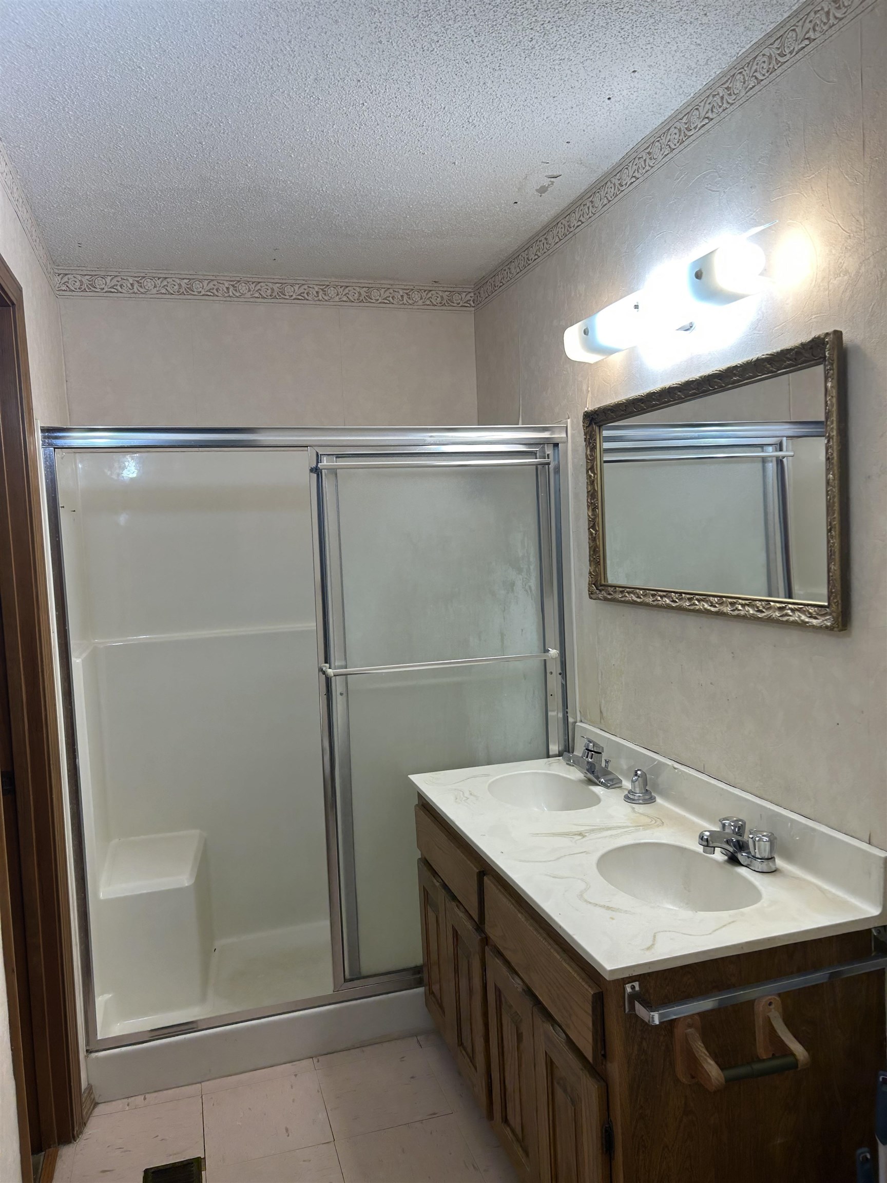 Kima 2nd - Residential Lease