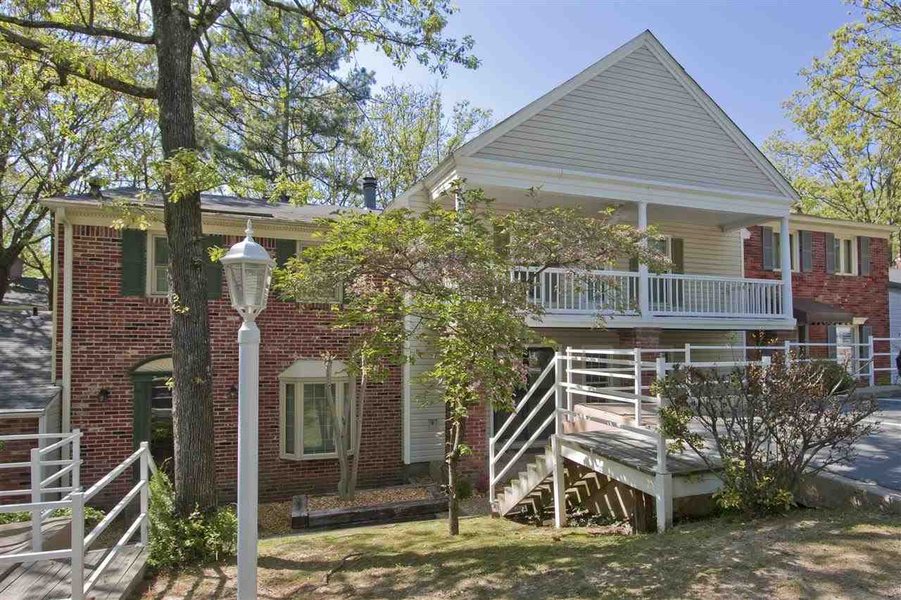 KINGSBRIDGE TWNHSE - Residential