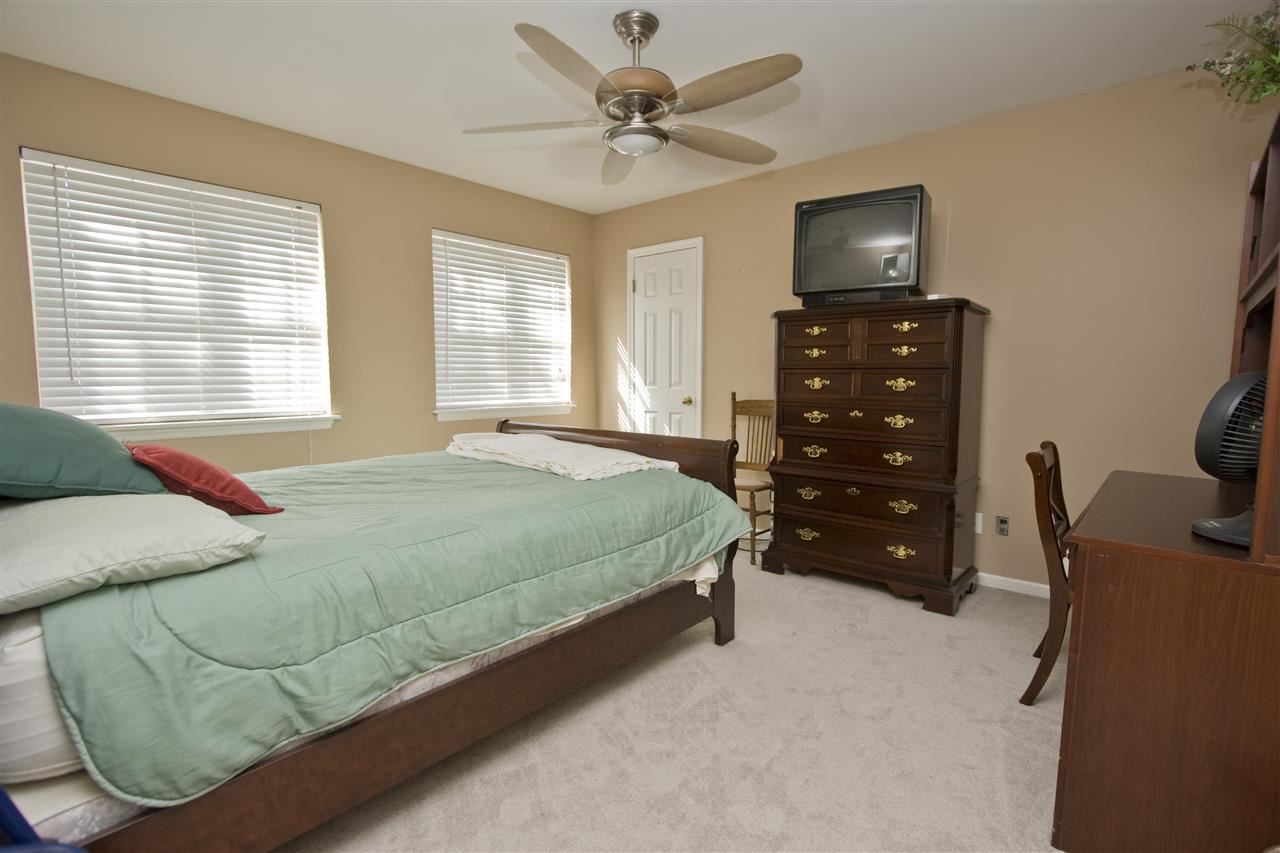 KINGSBRIDGE TWNHSE - Residential