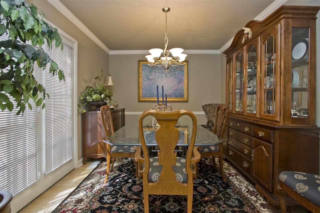 KINGSBRIDGE TWNHSE - Residential