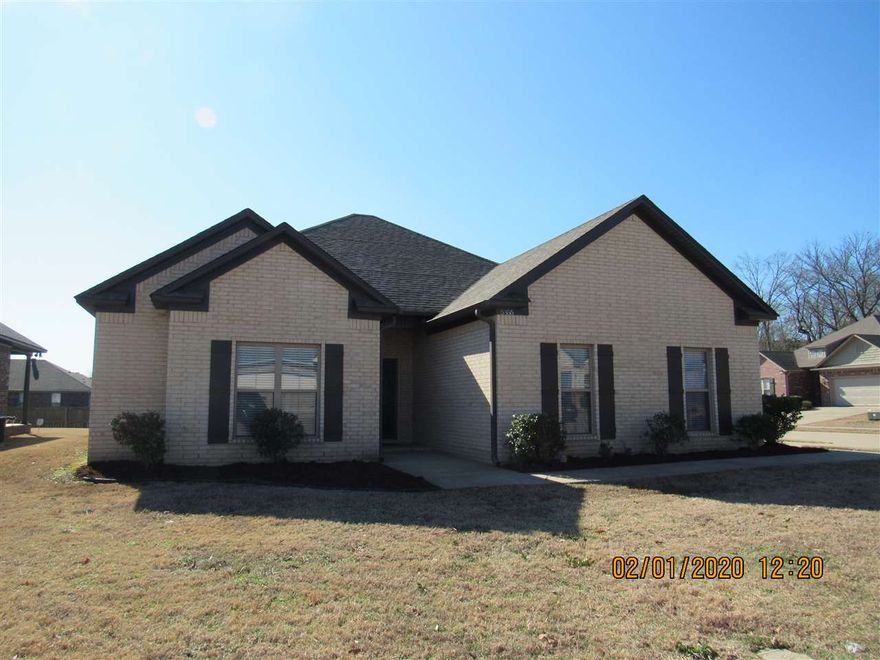 Well maintained 3 bedroom home on a corner lot, stained concrete & carpet throughout, spacious family room with fireplace, spacious kitchen with stainless appliances including refrigerator, split floor plan, spacious master suite, fully fenced yard, partially covered patio, side entry 2 car garage. Small pets negotiable.