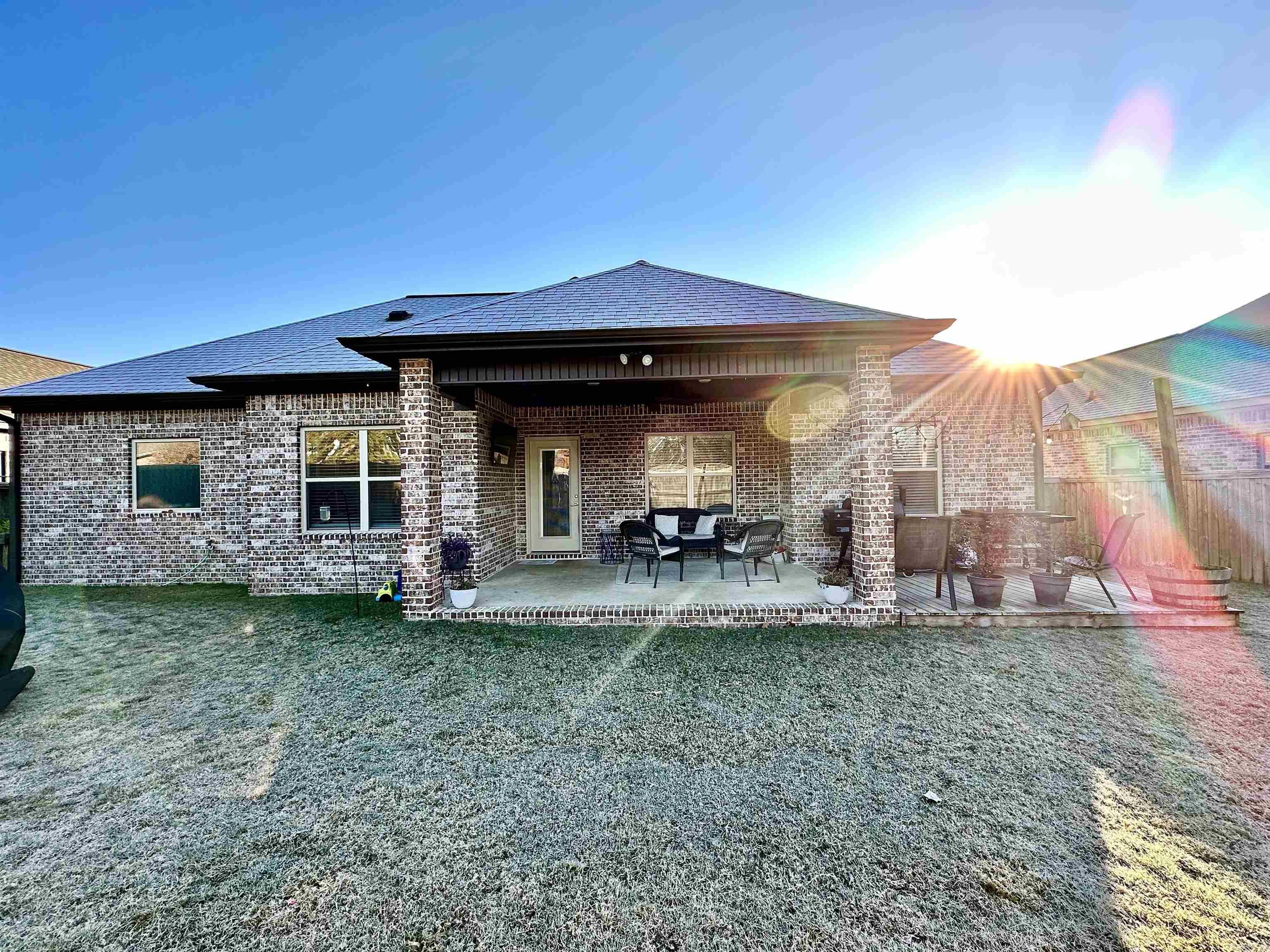 LEGACY POINTE - Residential