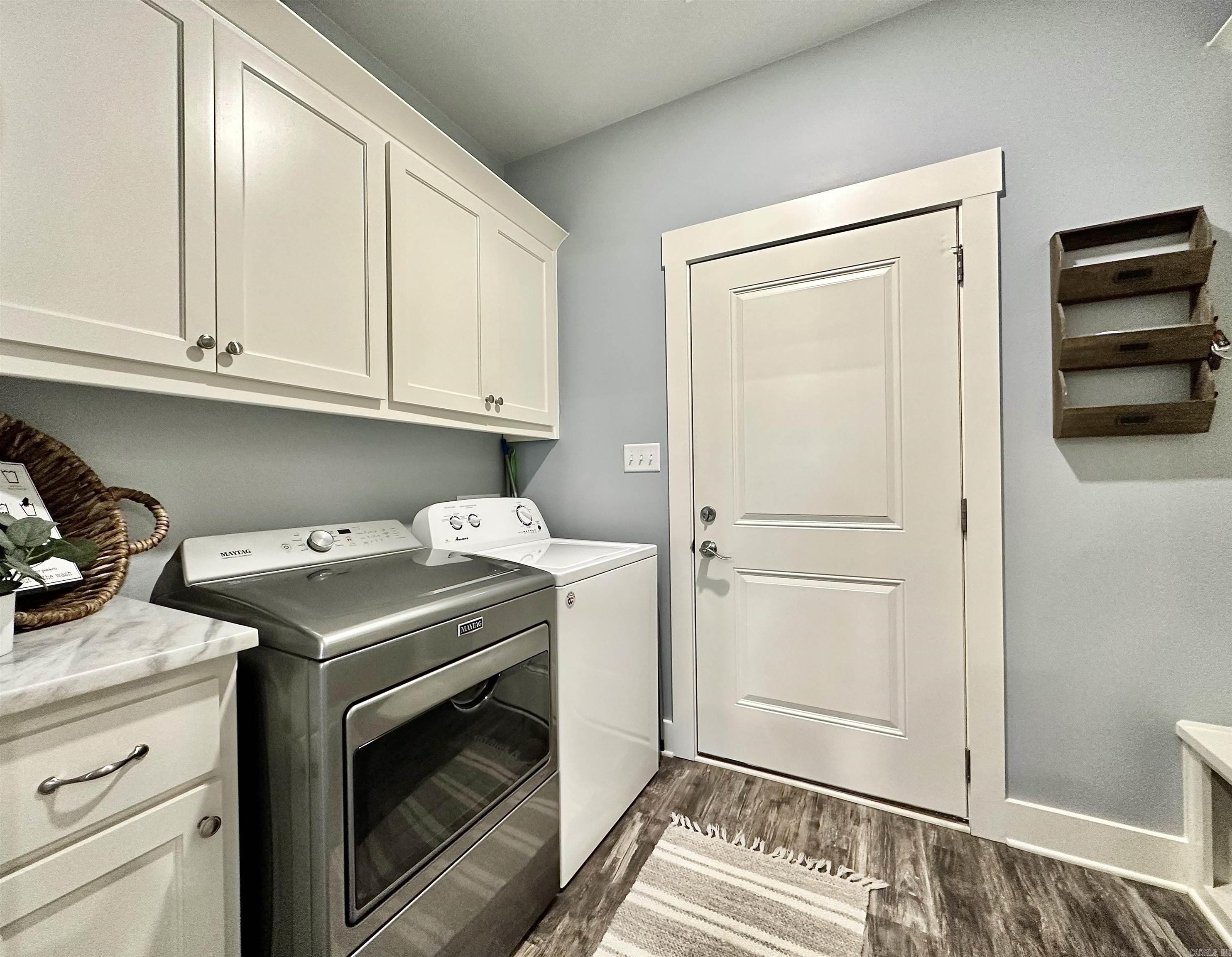 LEGACY POINTE - Residential