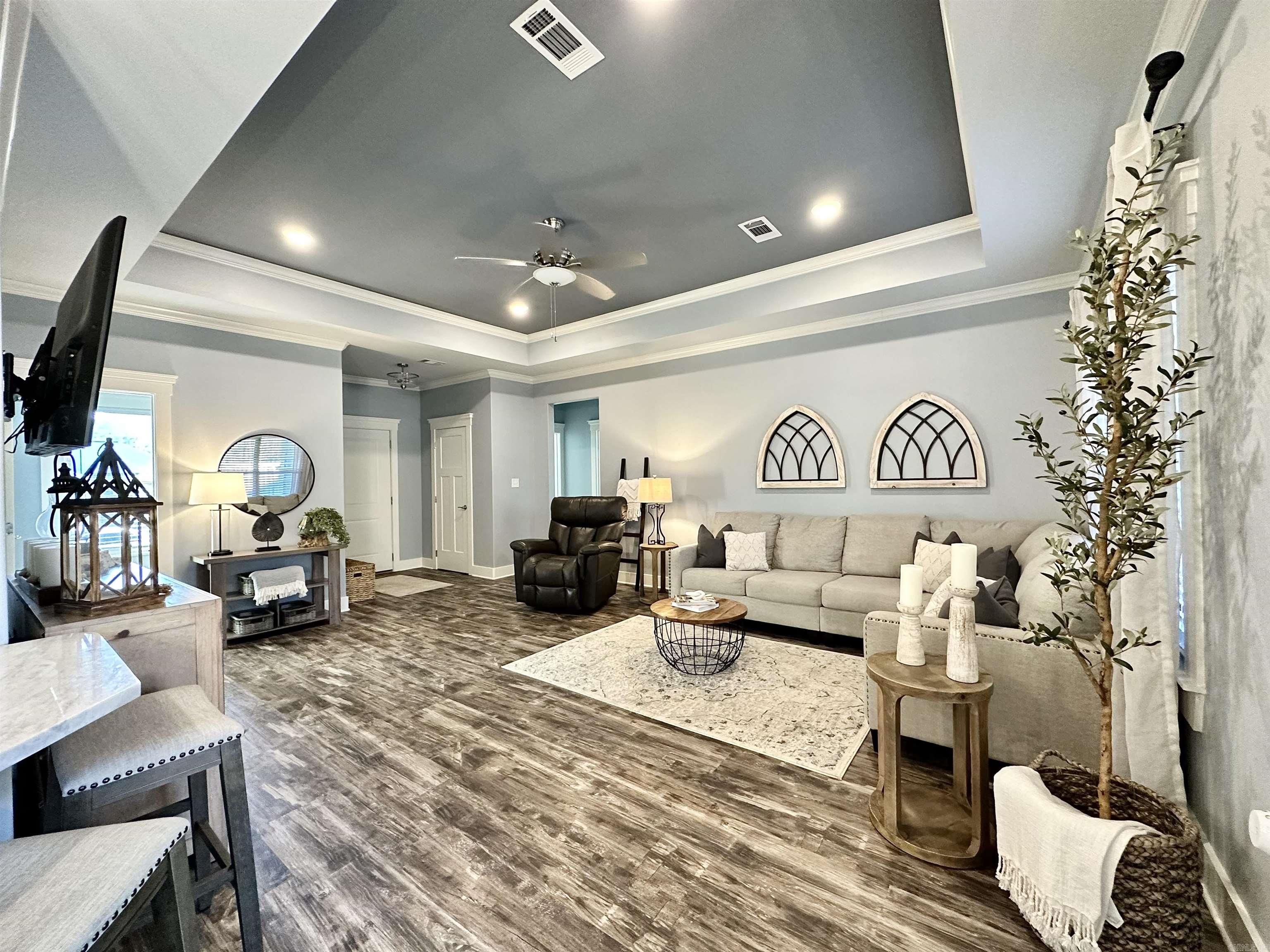 LEGACY POINTE - Residential