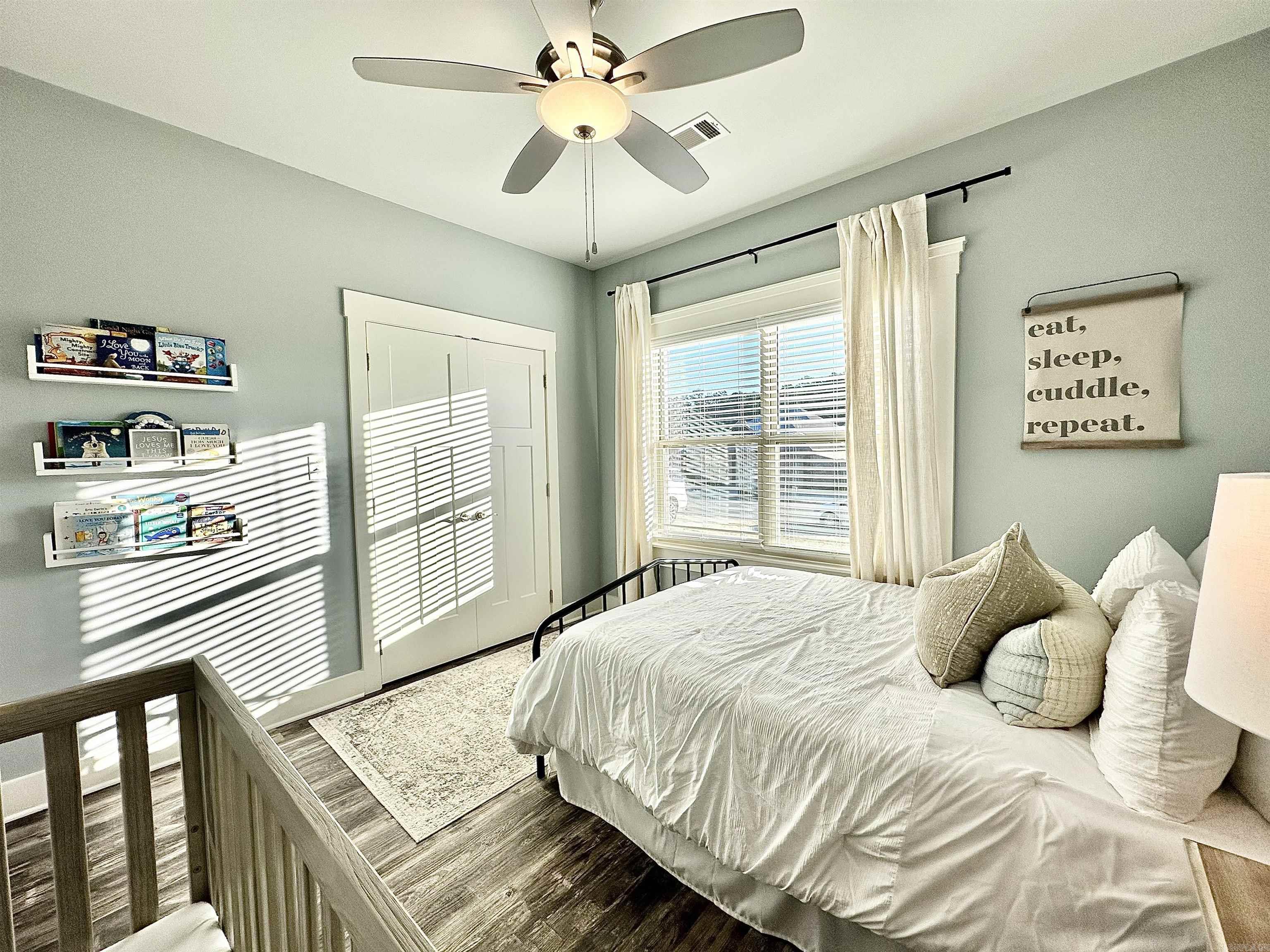 LEGACY POINTE - Residential