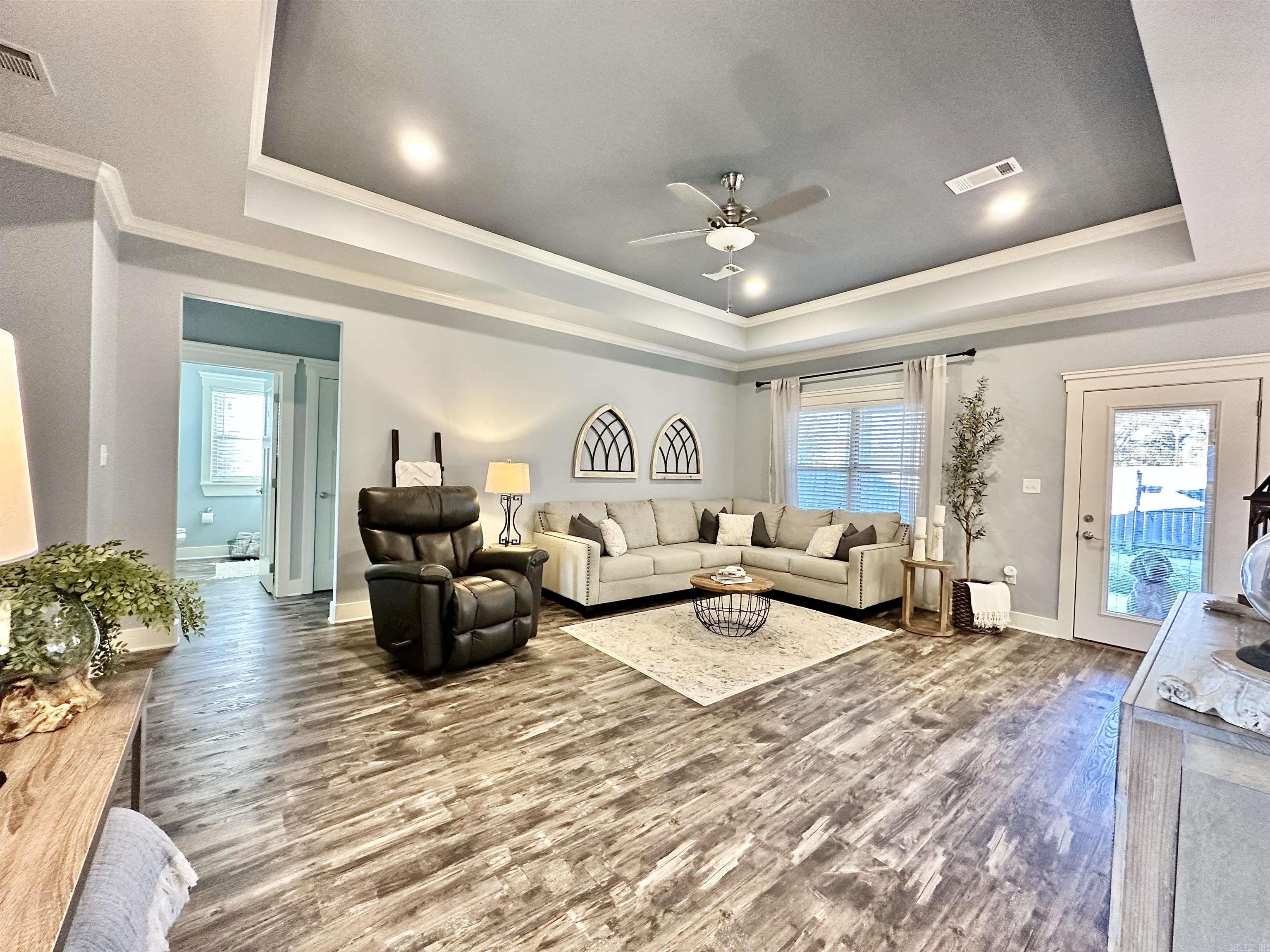 LEGACY POINTE - Residential