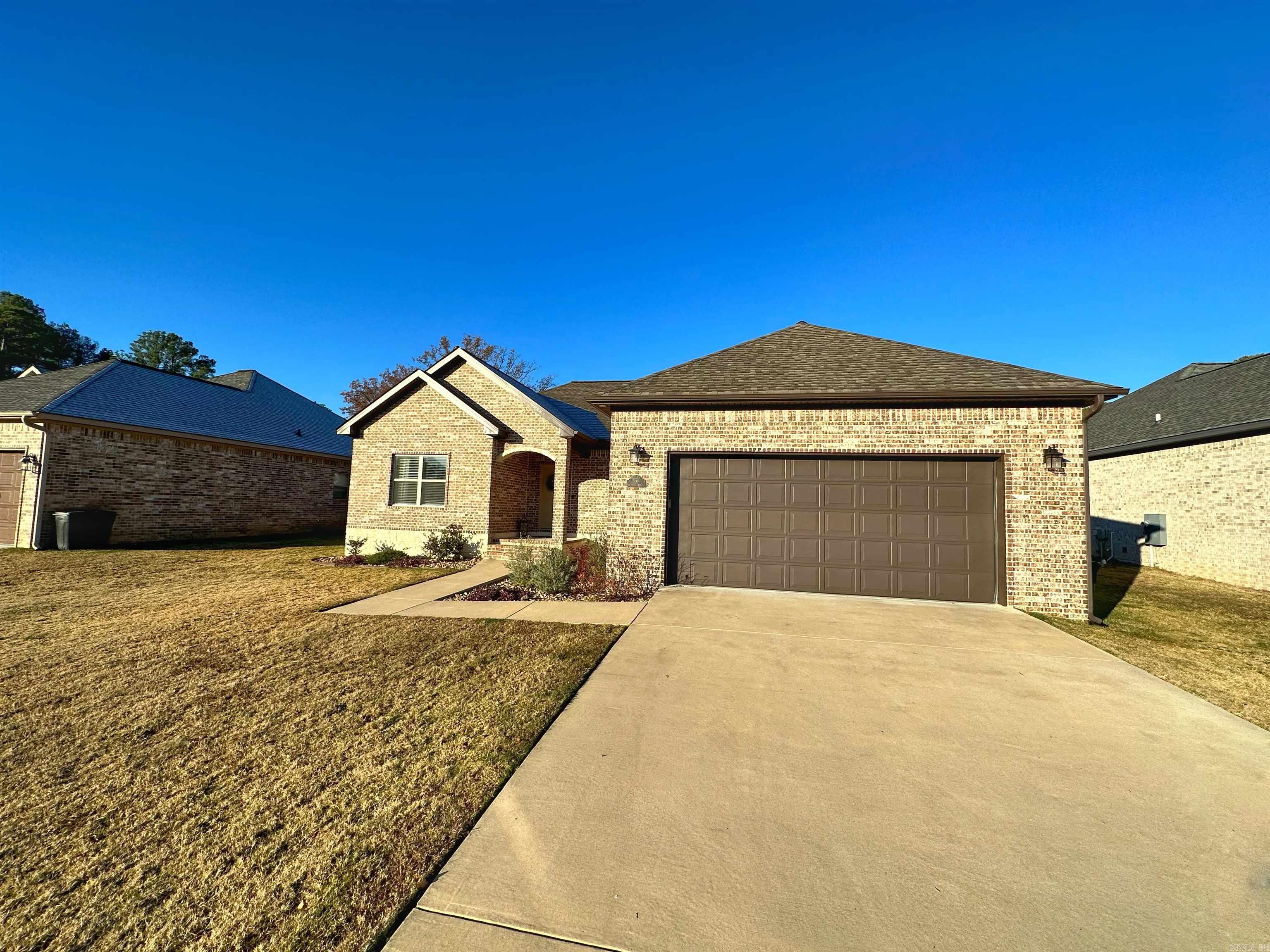 LEGACY POINTE - Residential