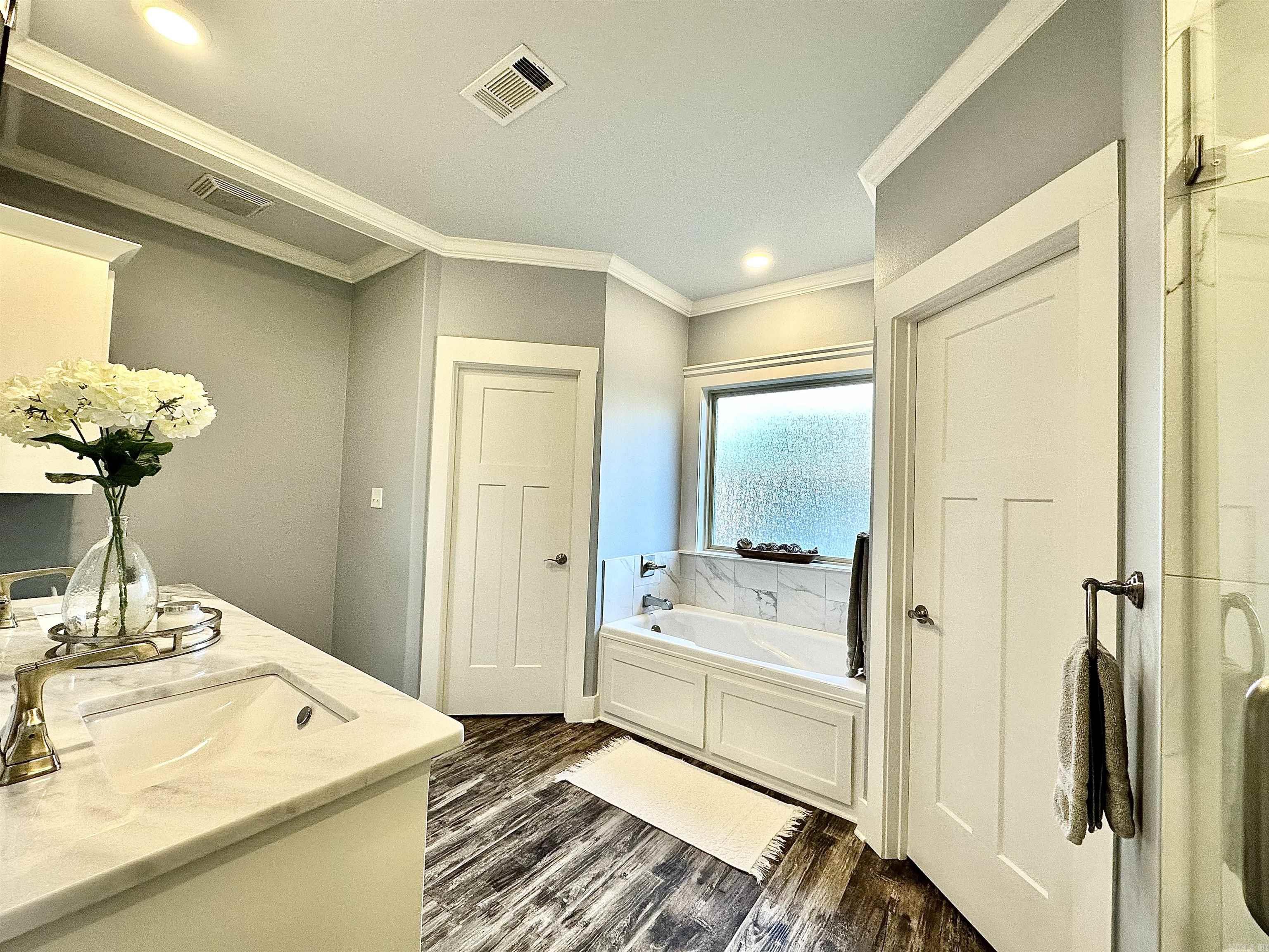 LEGACY POINTE - Residential