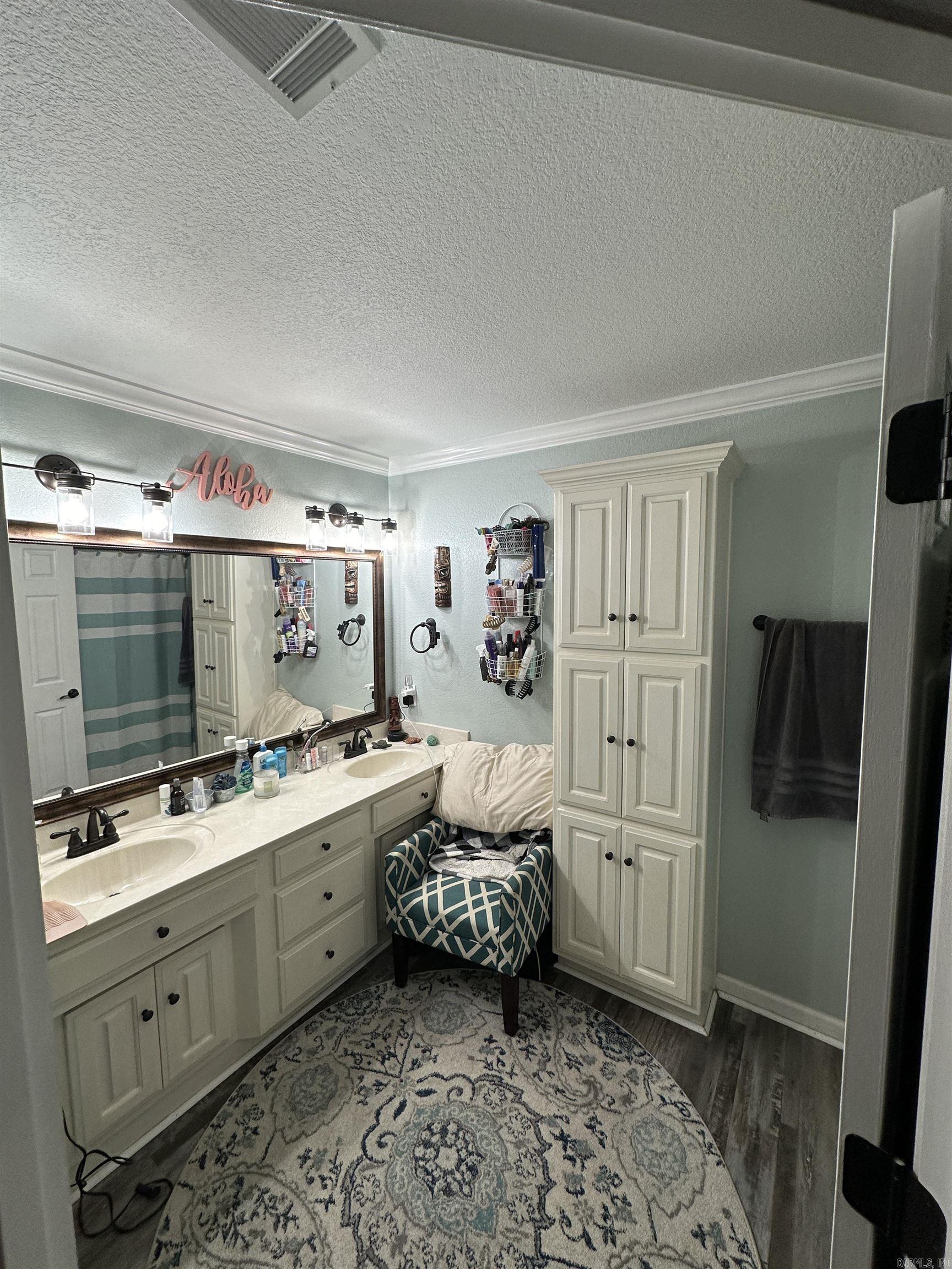 CROSS CREEK - Residential