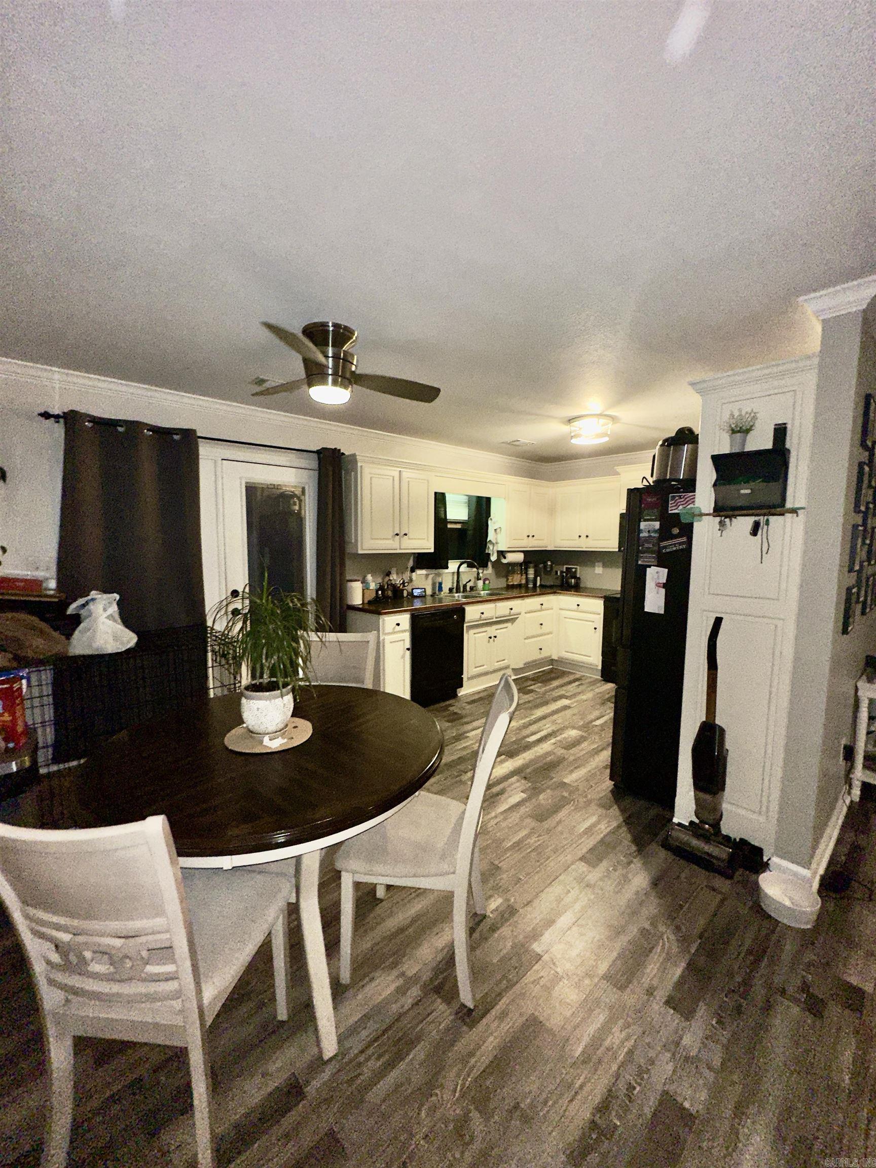 CROSS CREEK - Residential