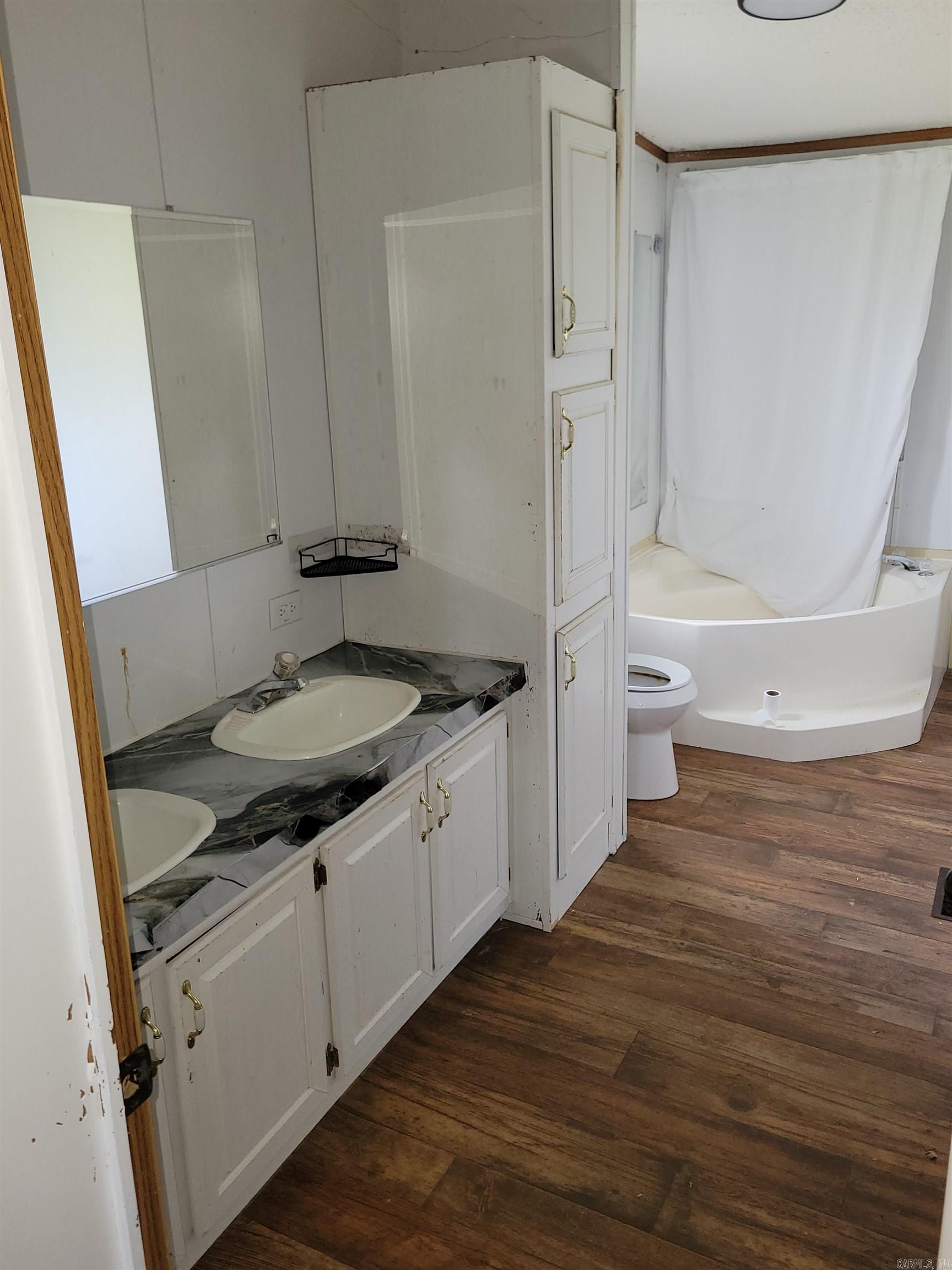 CALDWELL FARMS - Residential