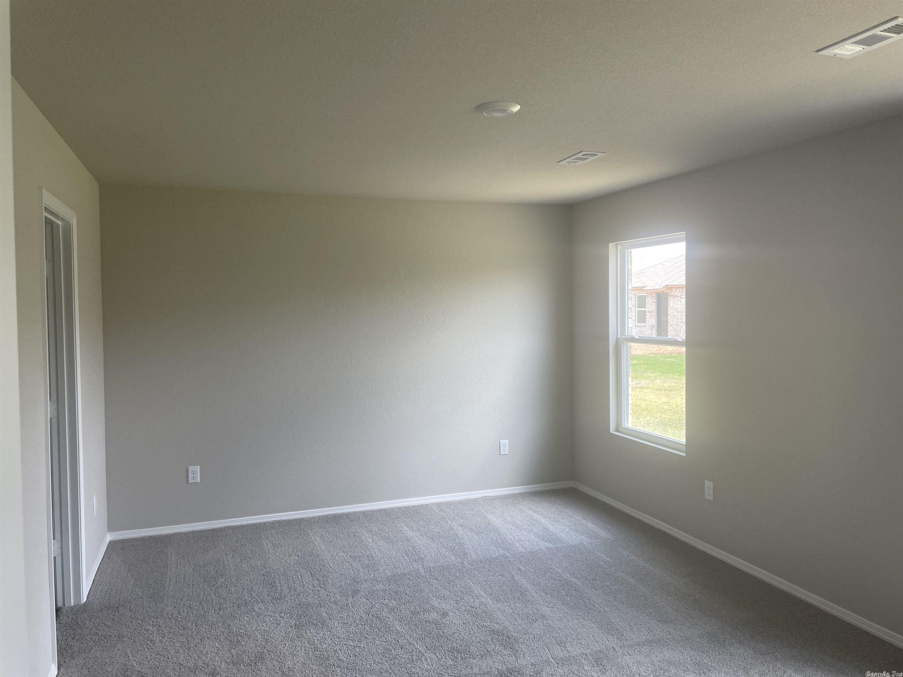 WHITE OAK CROSSING - Residential