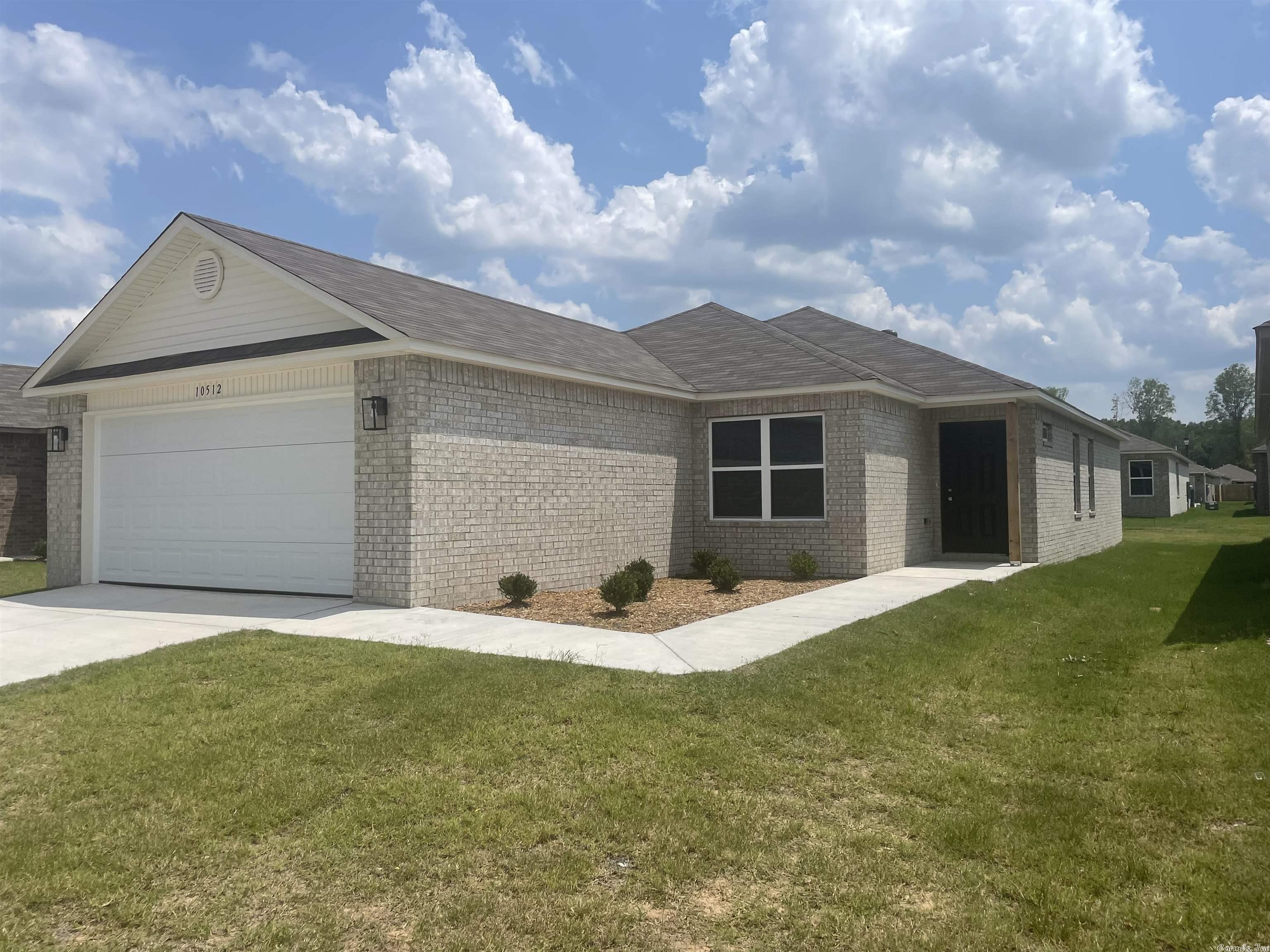 WHITE OAK CROSSING - Residential