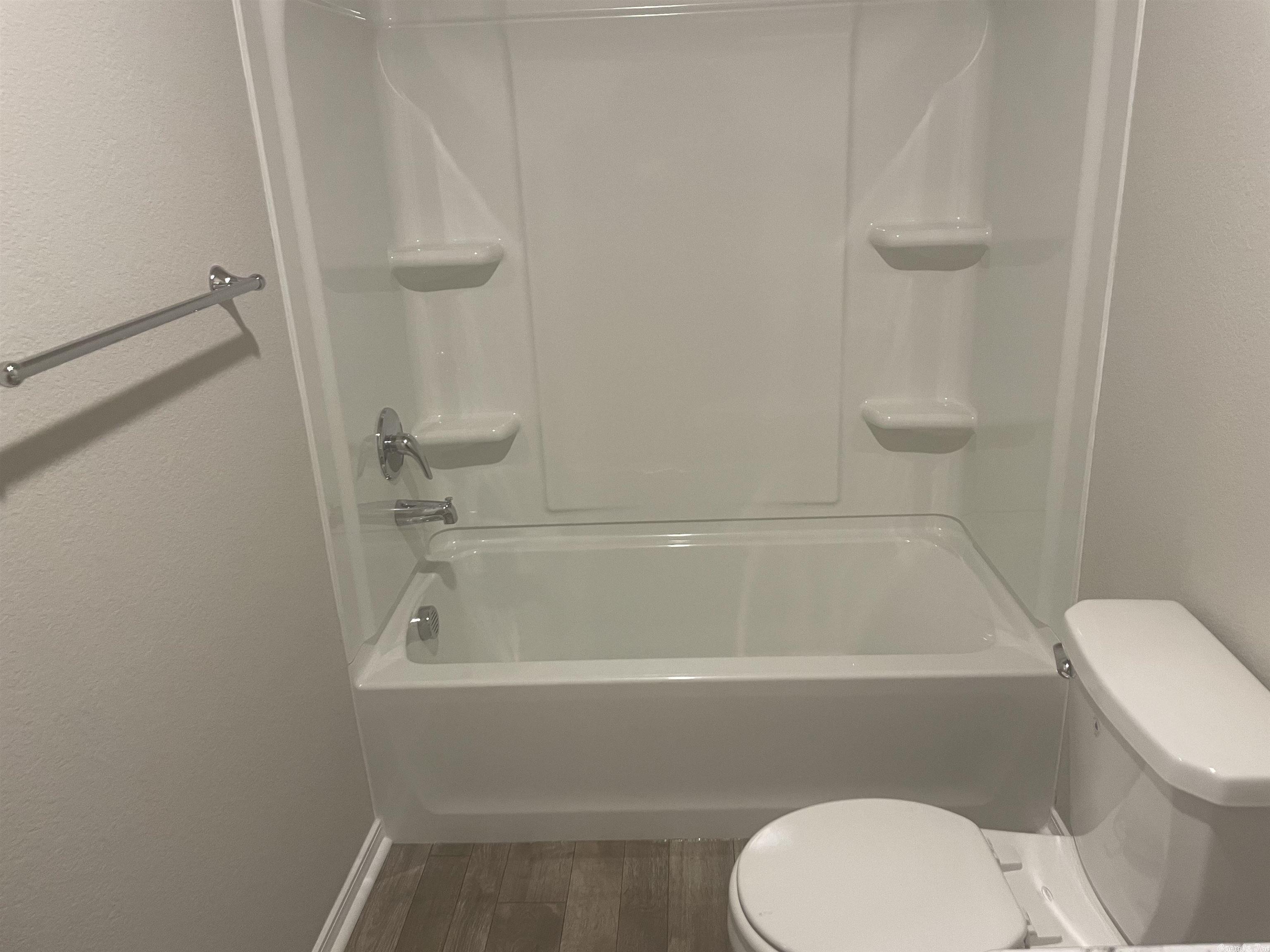 WHITE OAK CROSSING - Residential