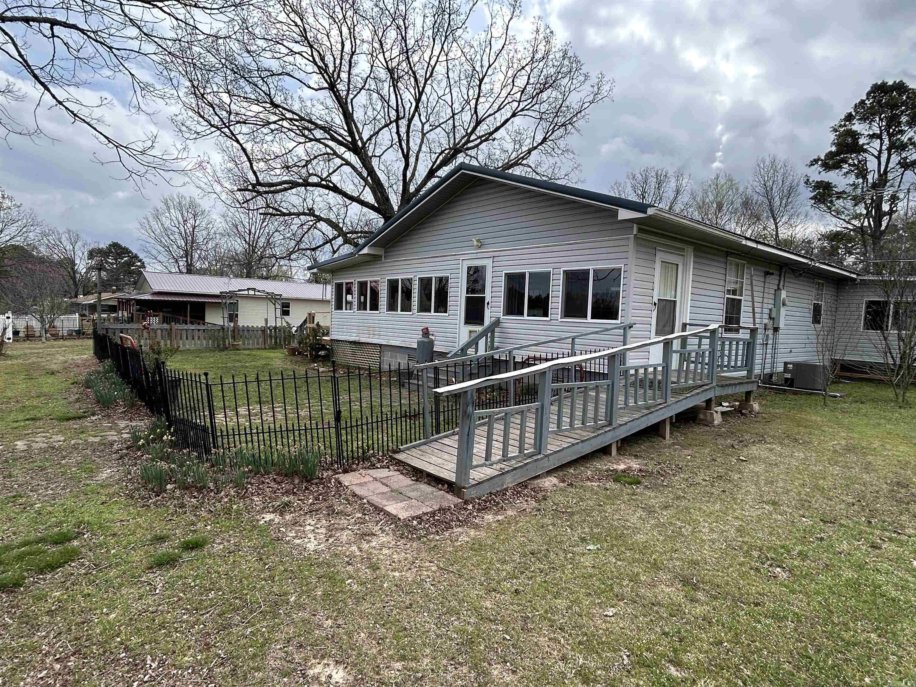 THORNBURG - Residential