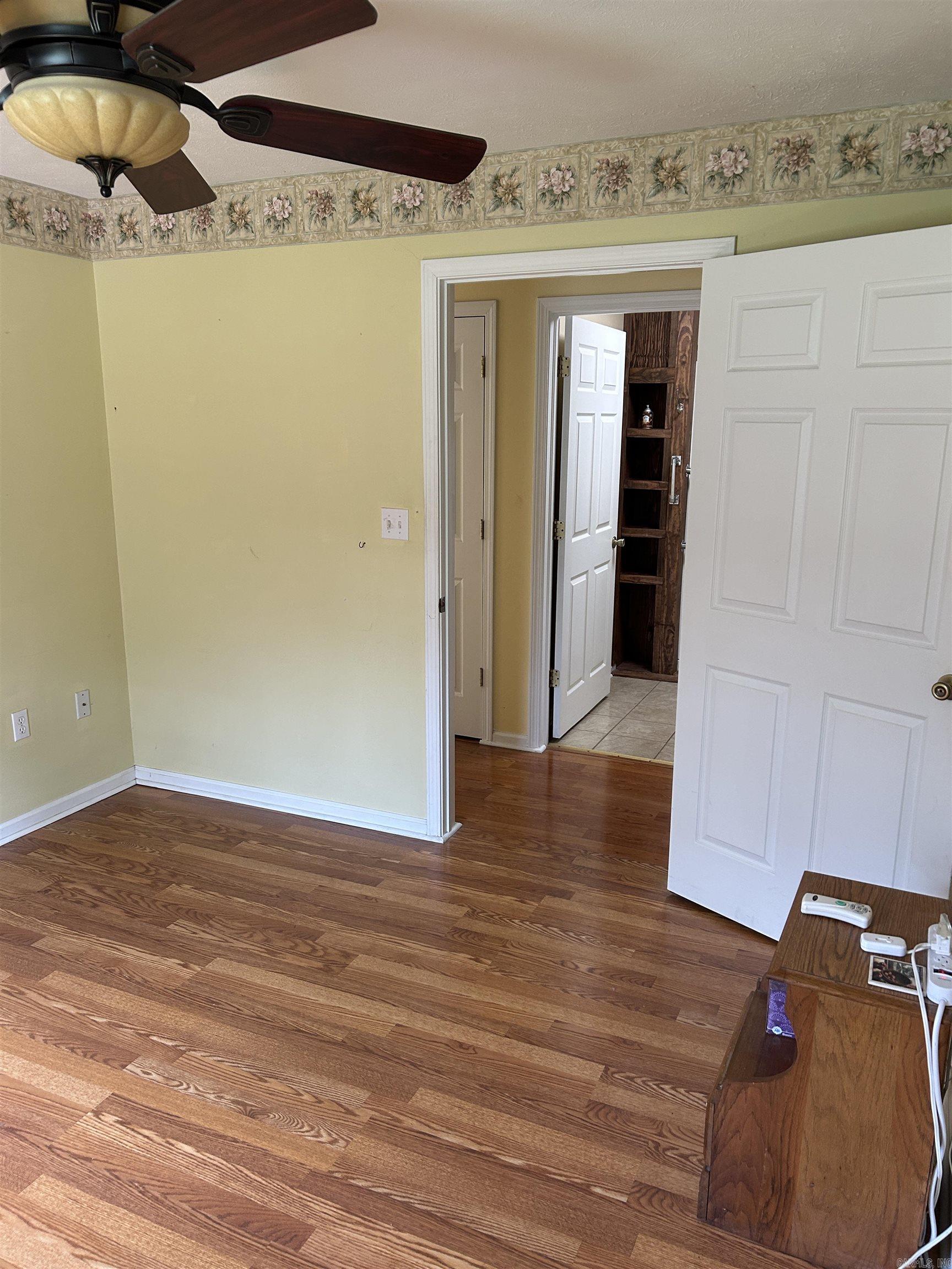 THORNBURG - Residential