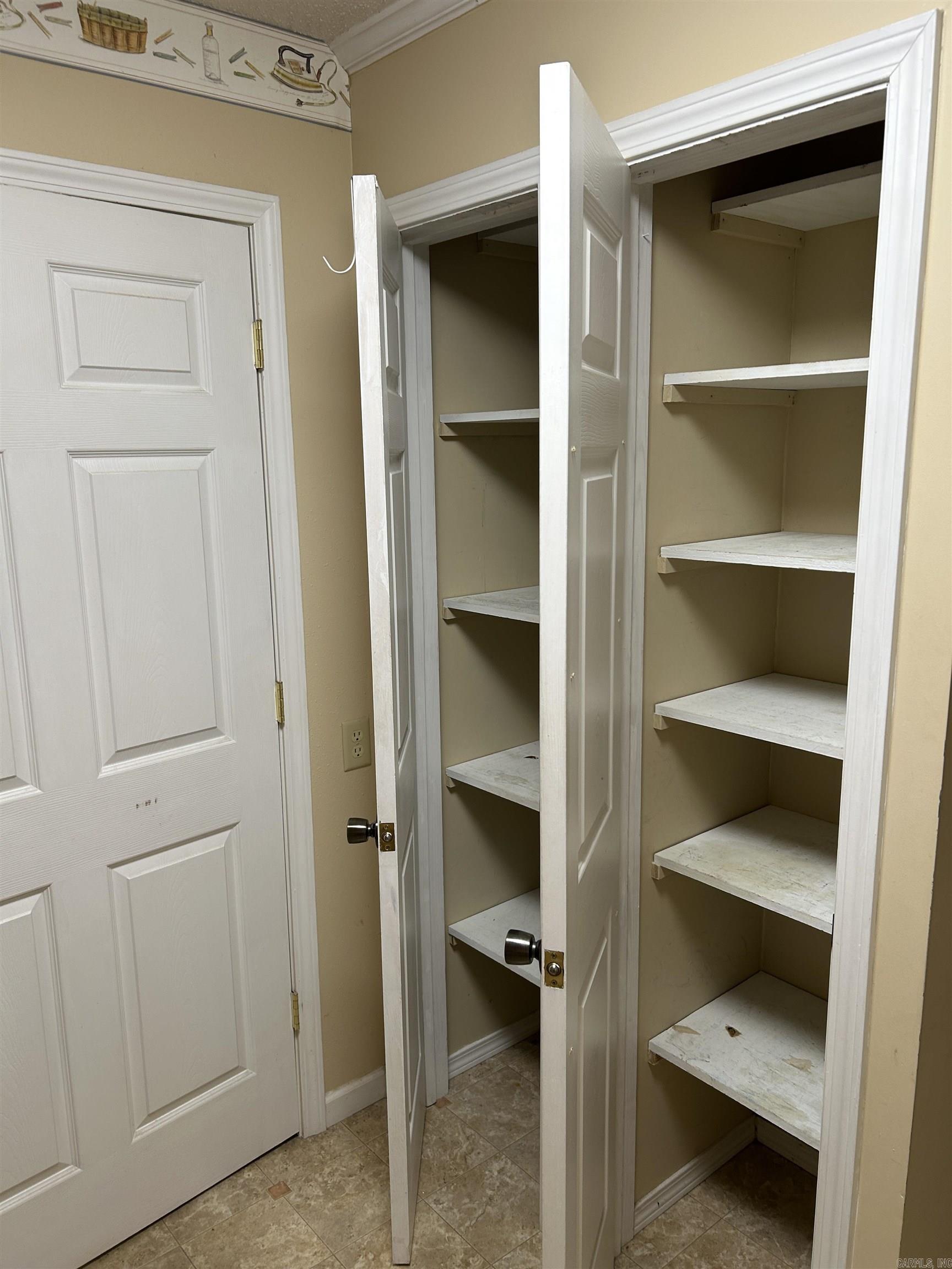 THORNBURG - Residential