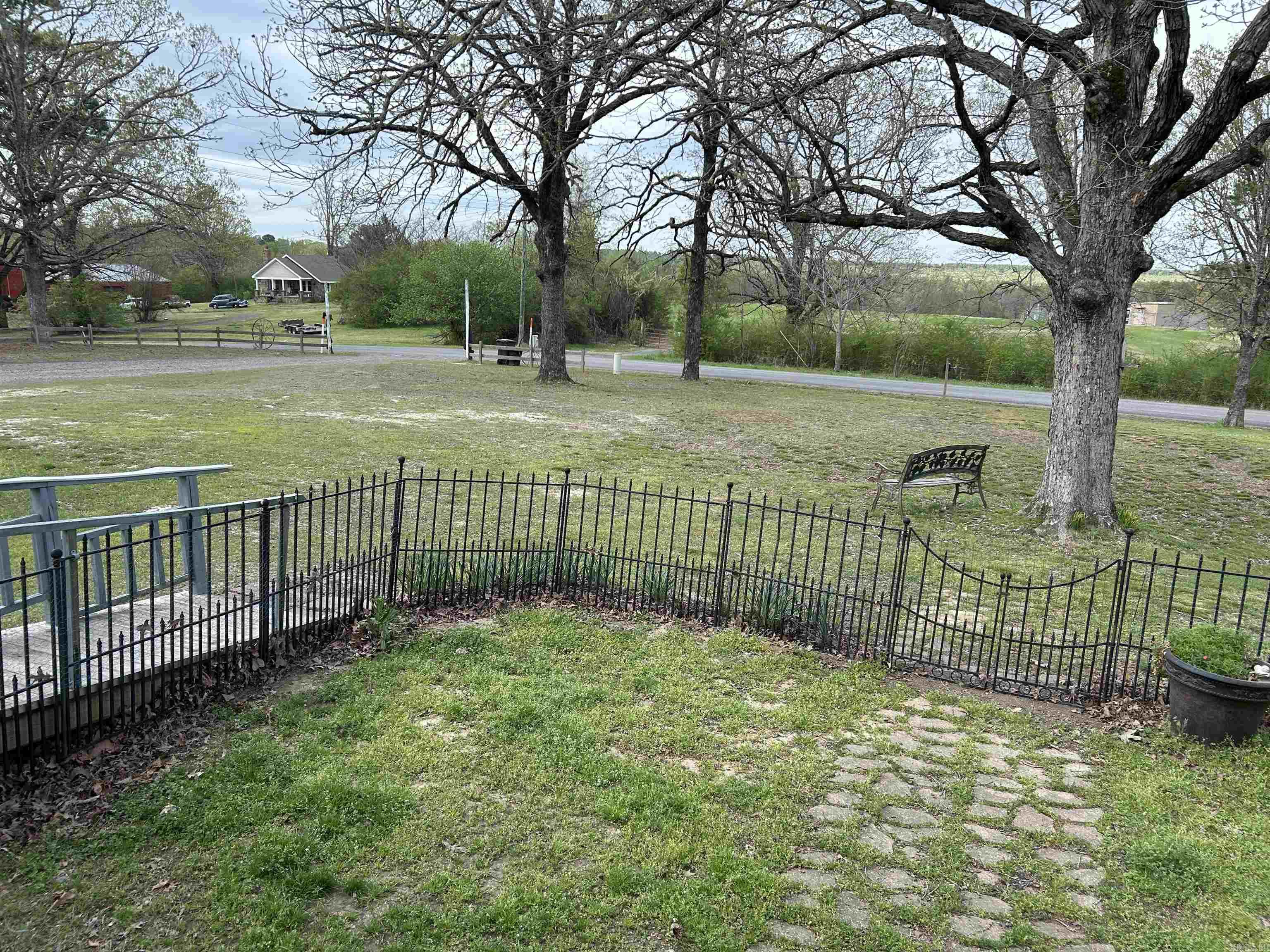 THORNBURG - Residential