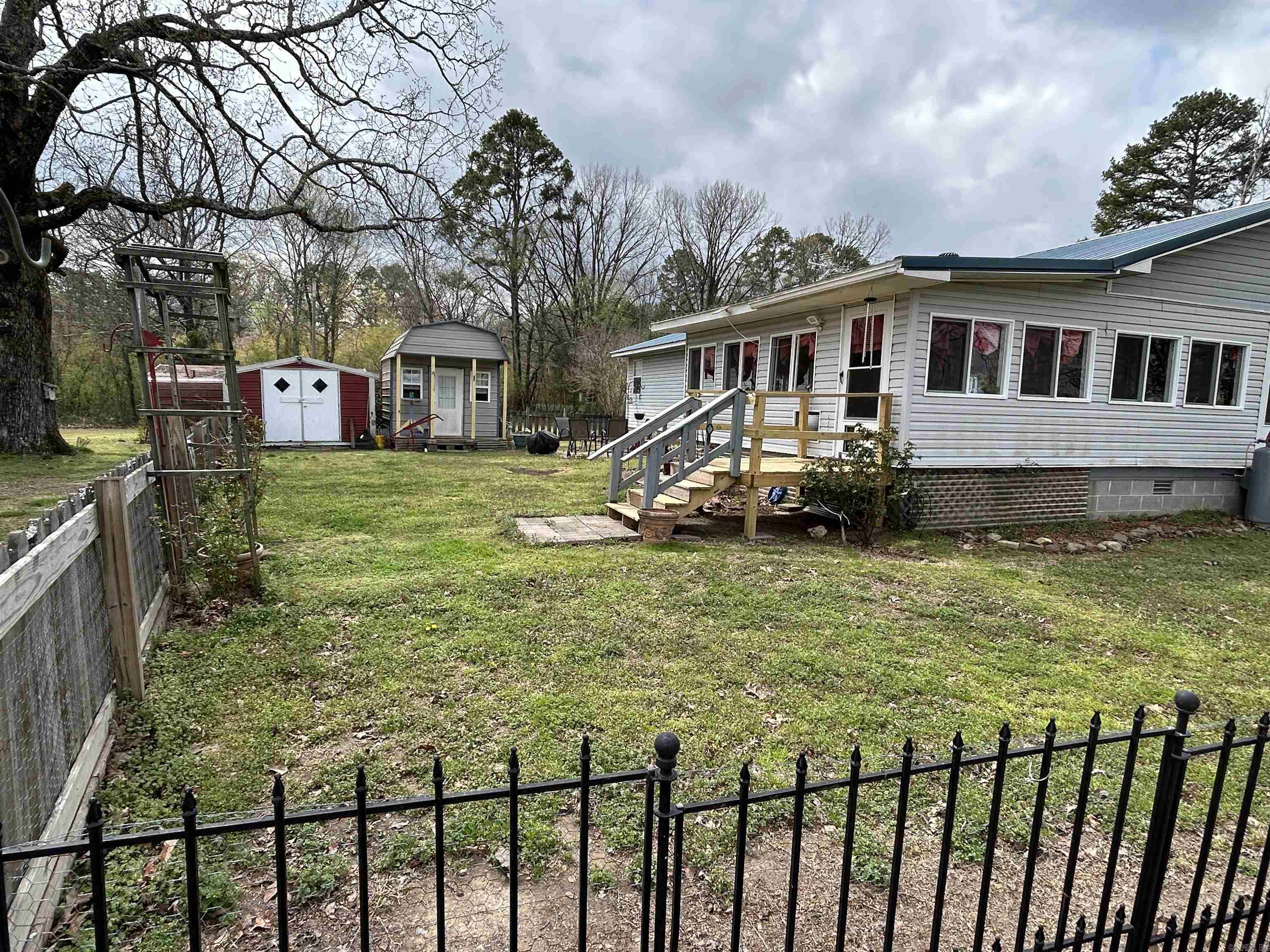 THORNBURG - Residential