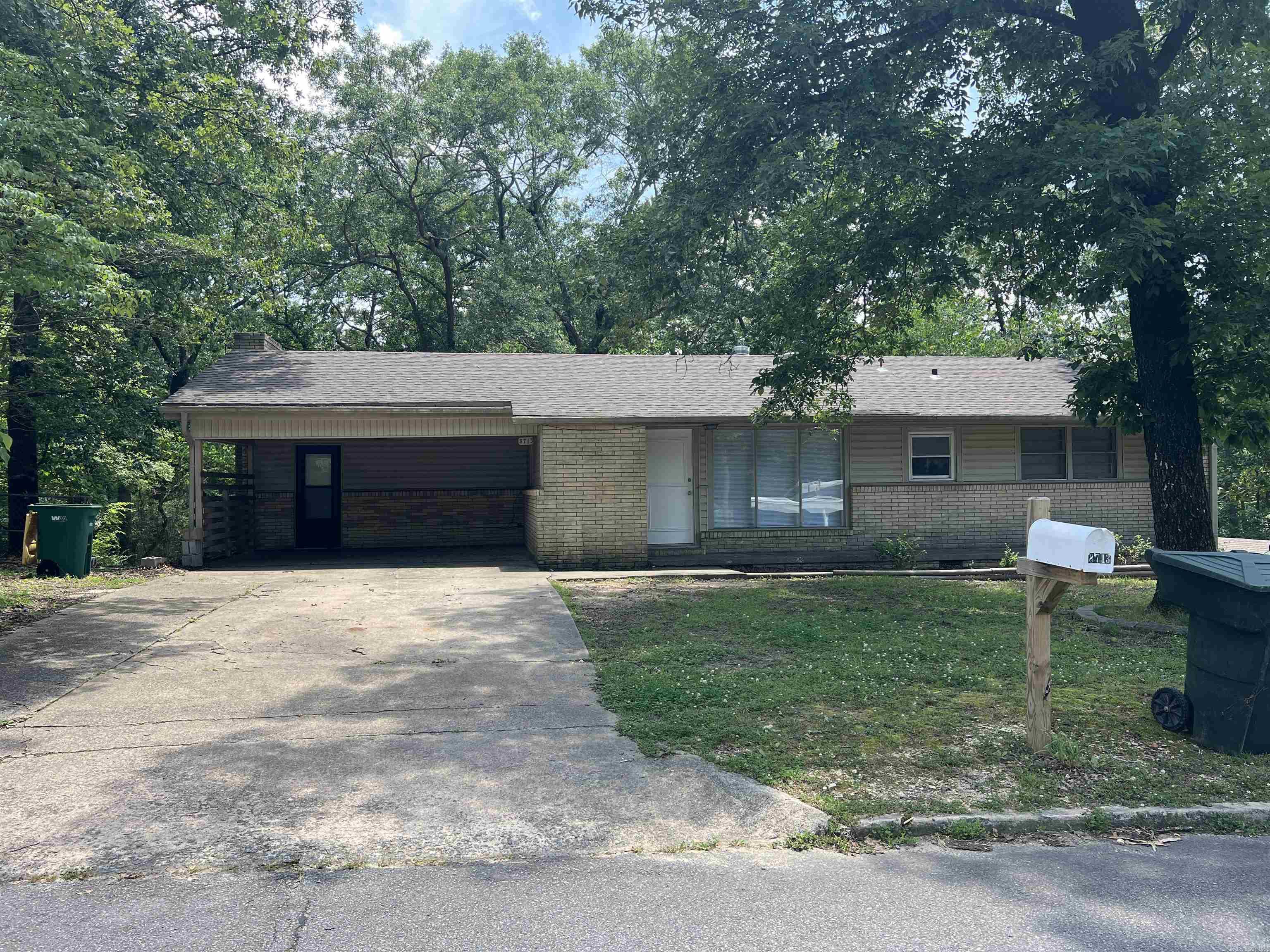 Recently updated home in Westwood. Updated kitchen and baths. Primary bedroom is separate from other 3 bedrooms. Two living spaces. Newer HVAC. Quiet street in southwest Little Rock, easy access to I-430 for great restaurants, shopping and attractions. Big, fenced back yard with a great multi-level deck! No seller property disclosure.