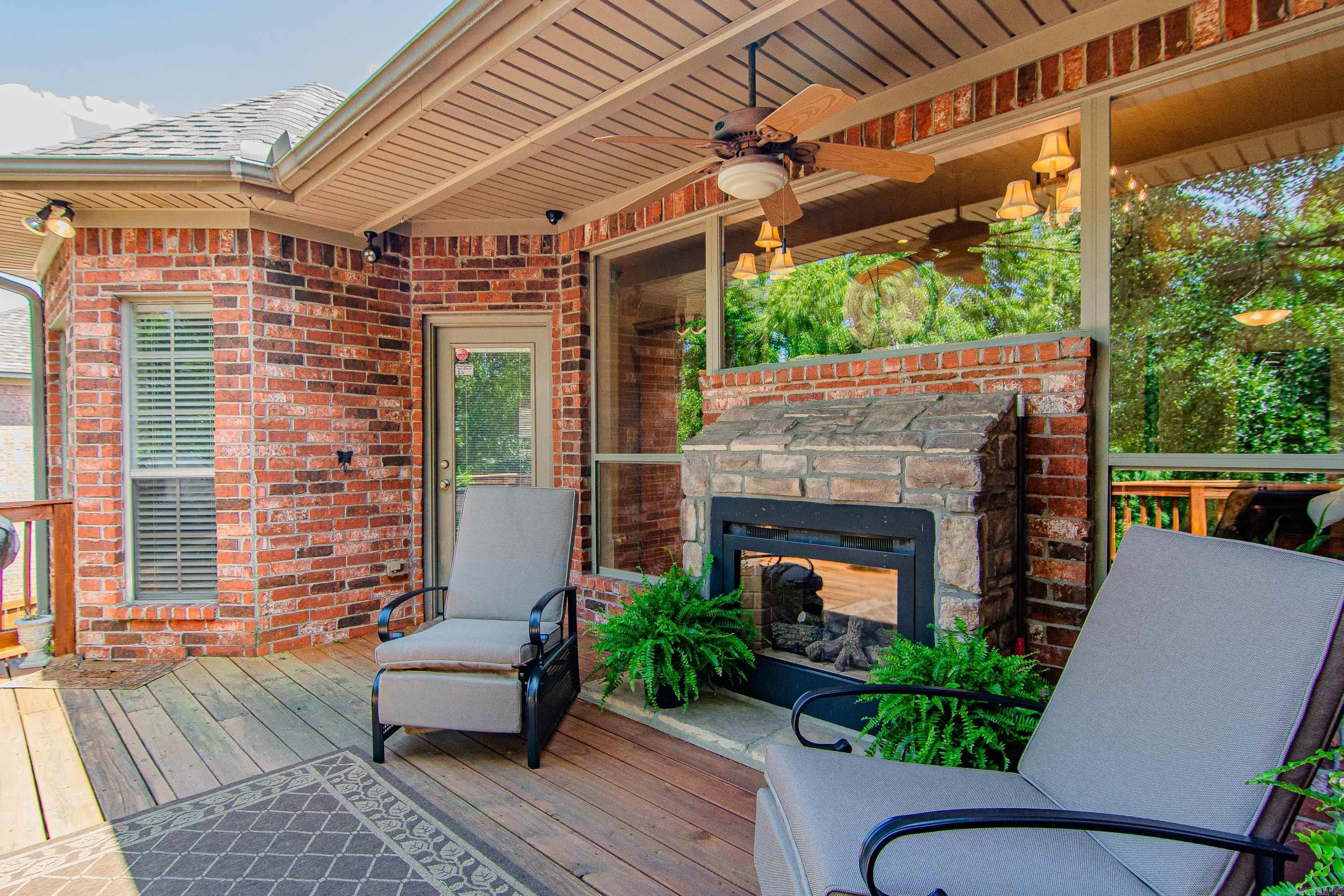 CHENAL VALLEY CHALLAIN PLACE - Residential