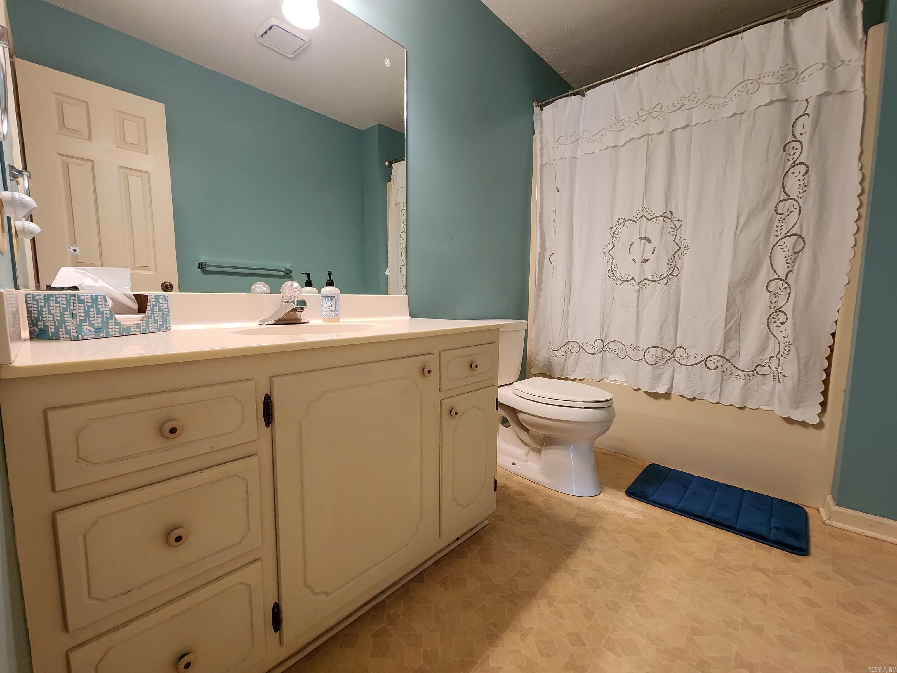 WESTERN HILLS ADD - Residential