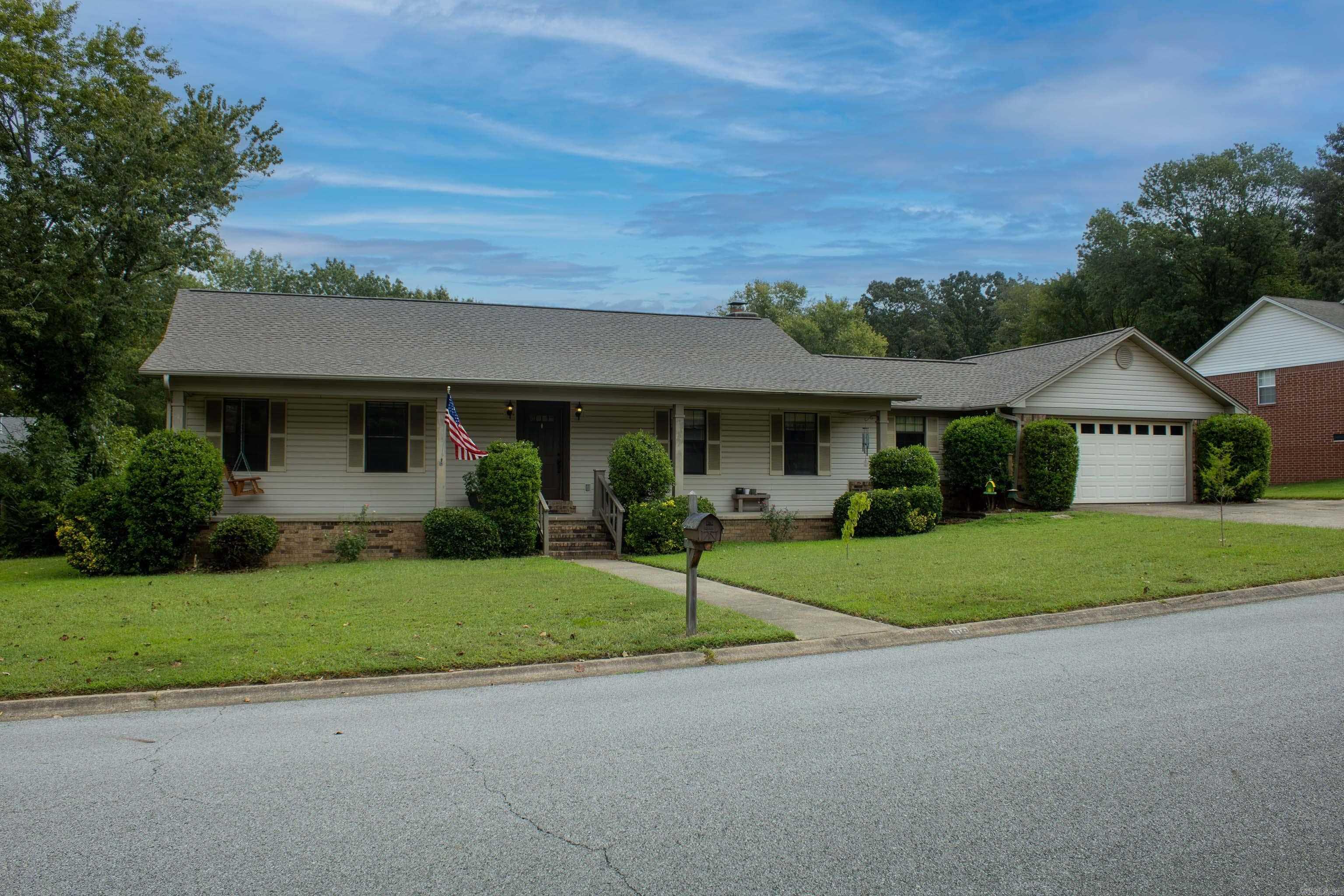 WESTERN HILLS ADD - Residential