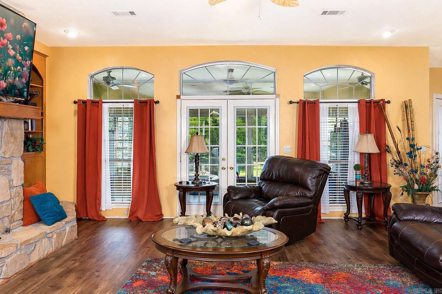 MARIA PLACE - Residential