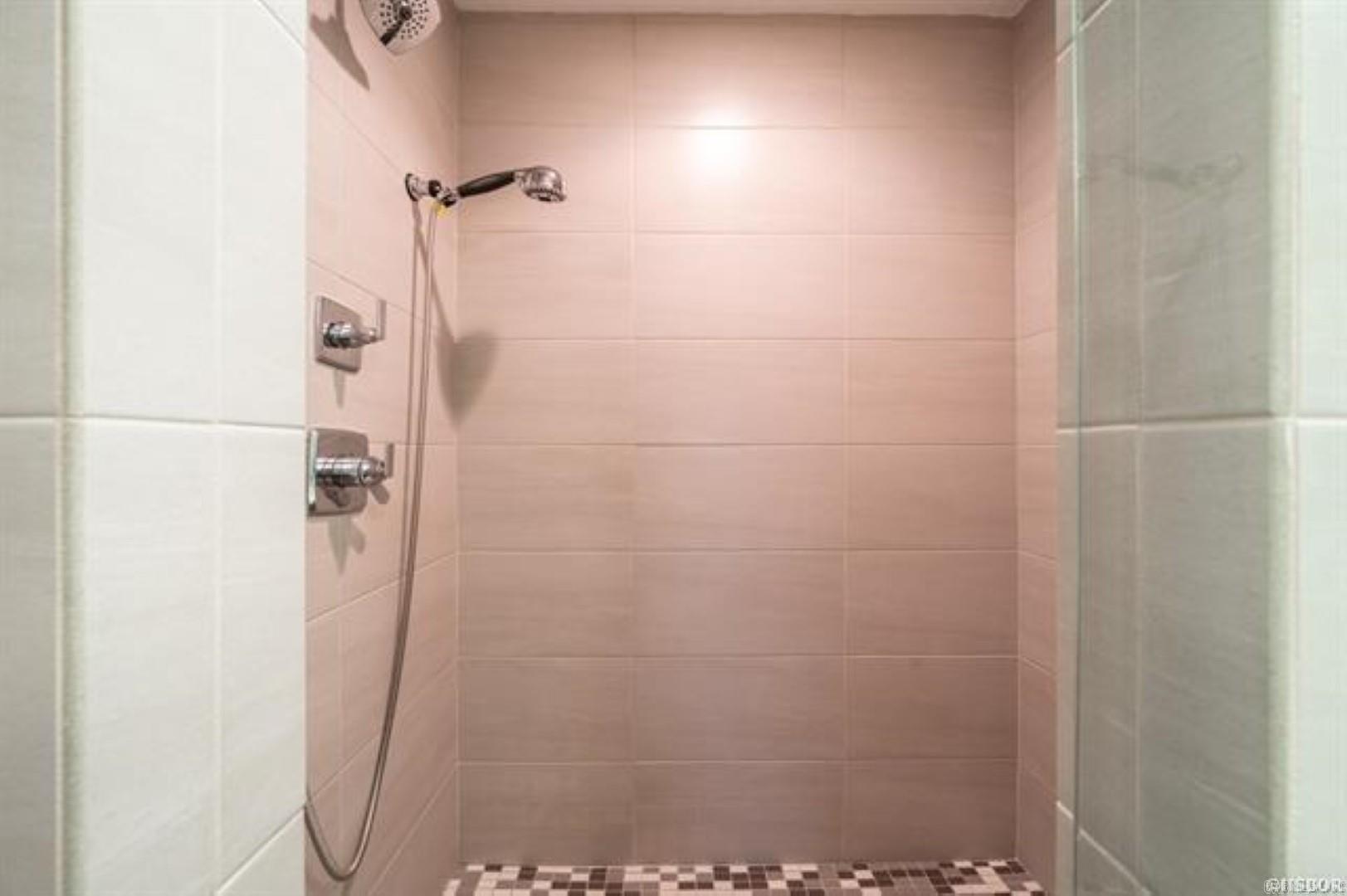 TRIVISTA - Residential