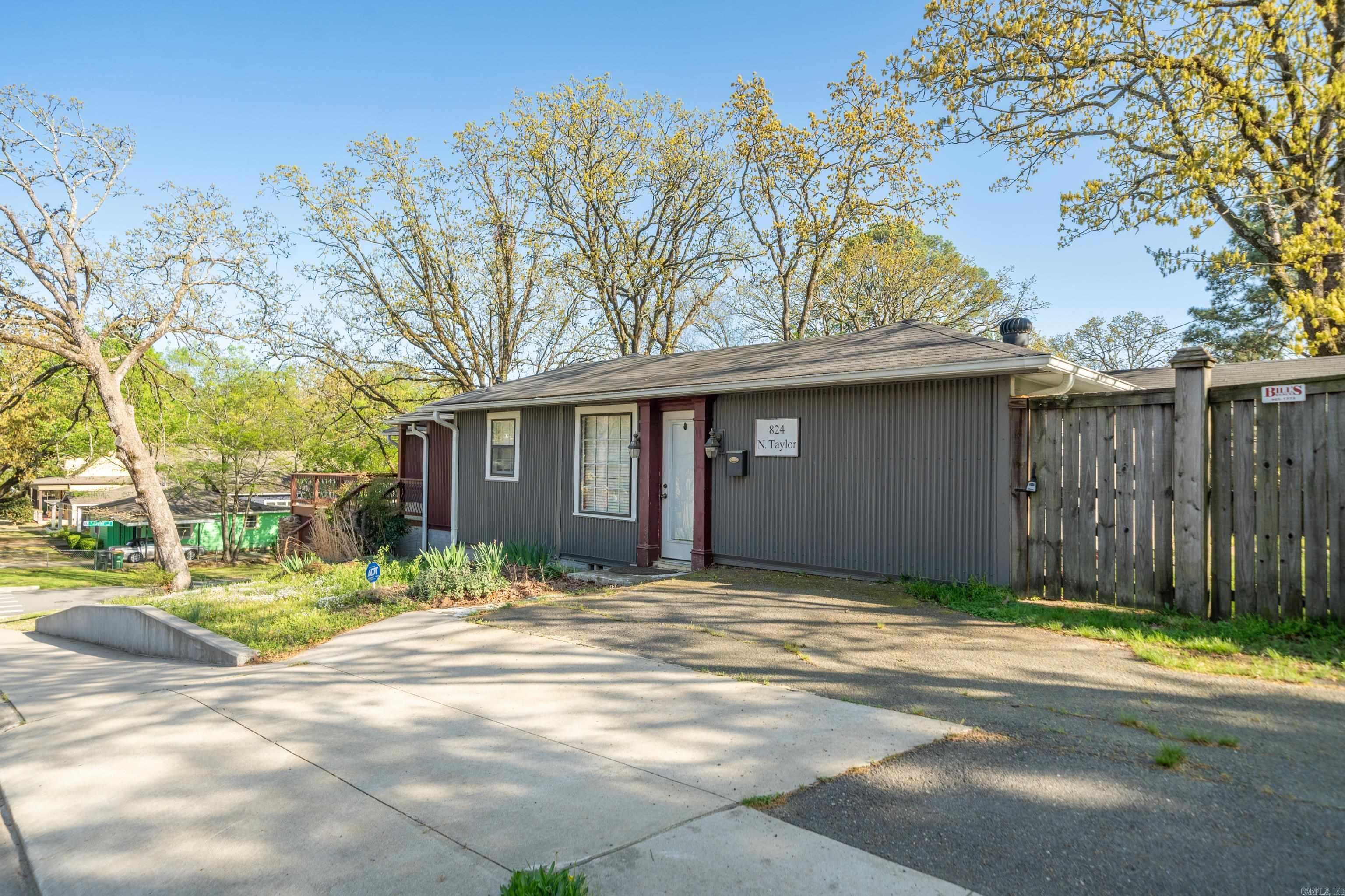 Lincoln Park - Residential