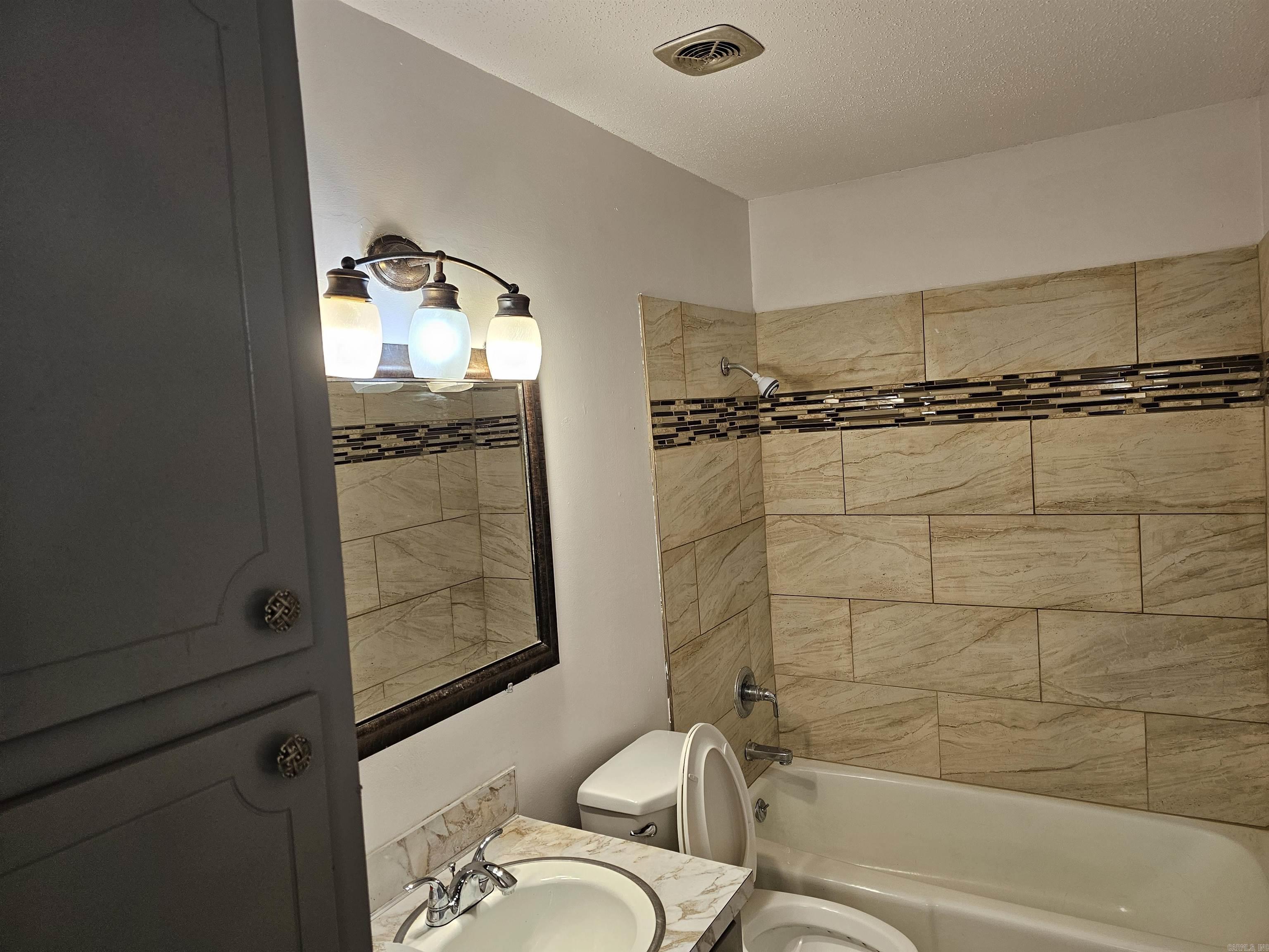 Twin Lakes - Residential