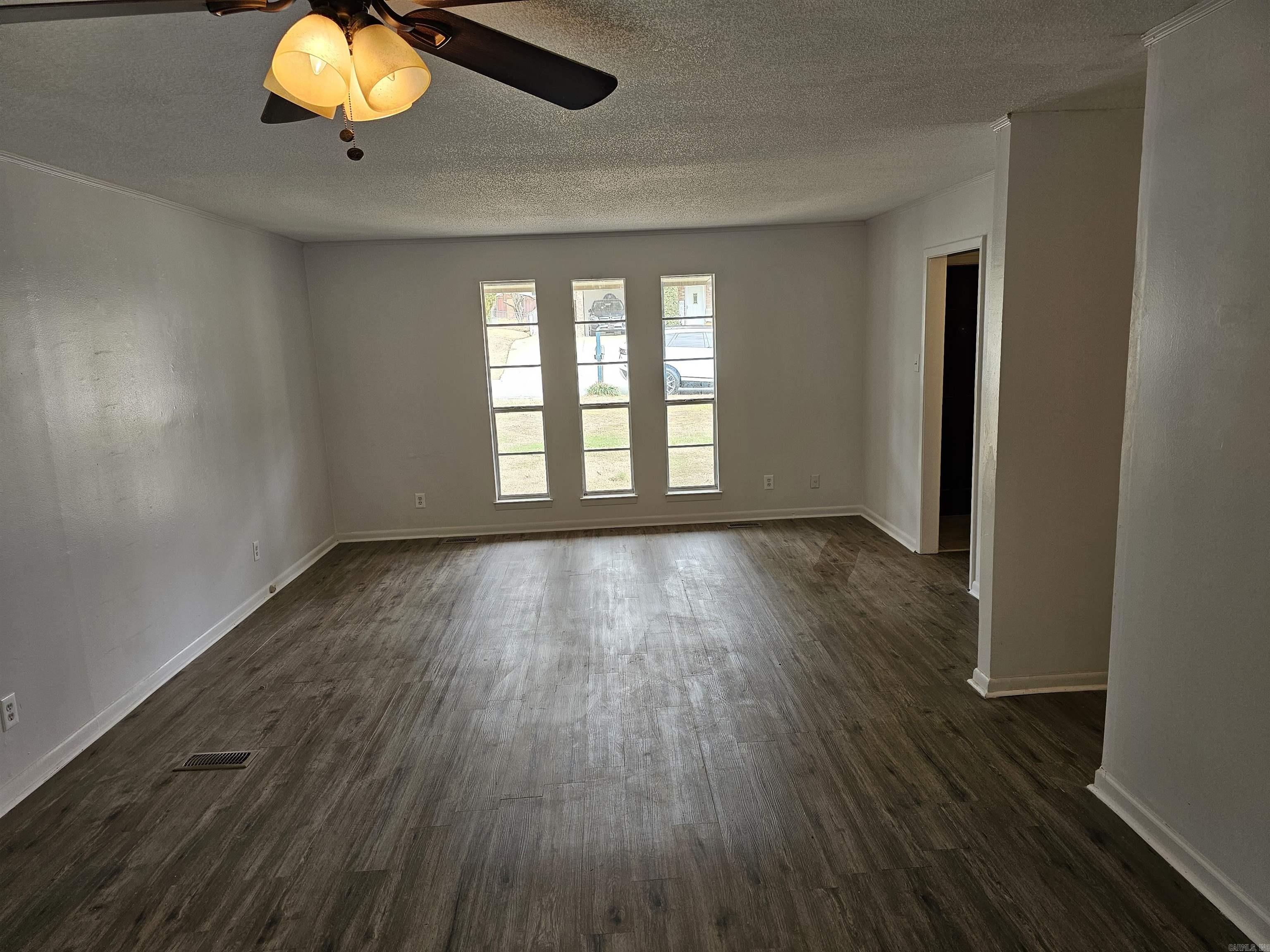 Twin Lakes - Residential