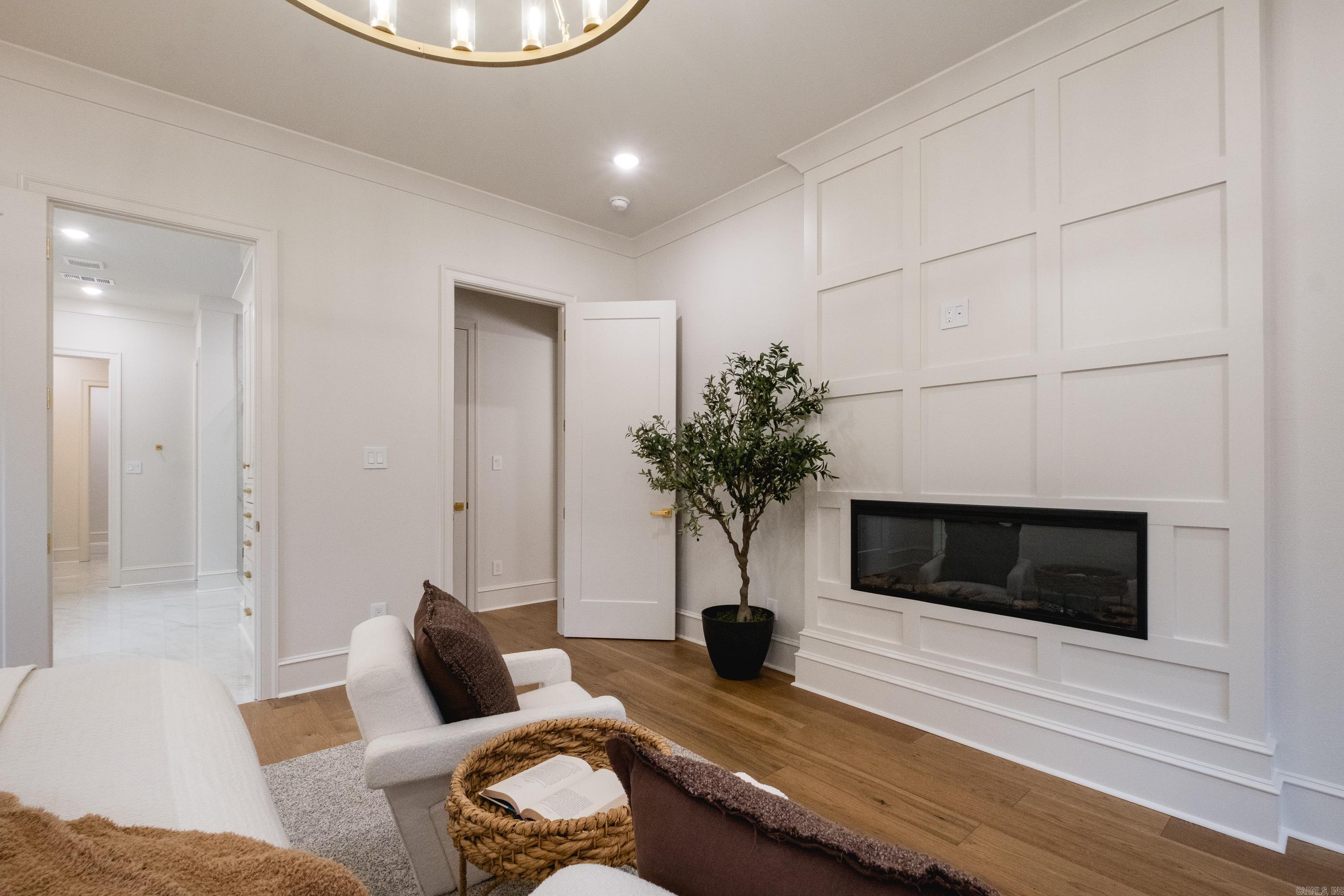 CHENAL VALLEY ABINGTON COURT - Residential