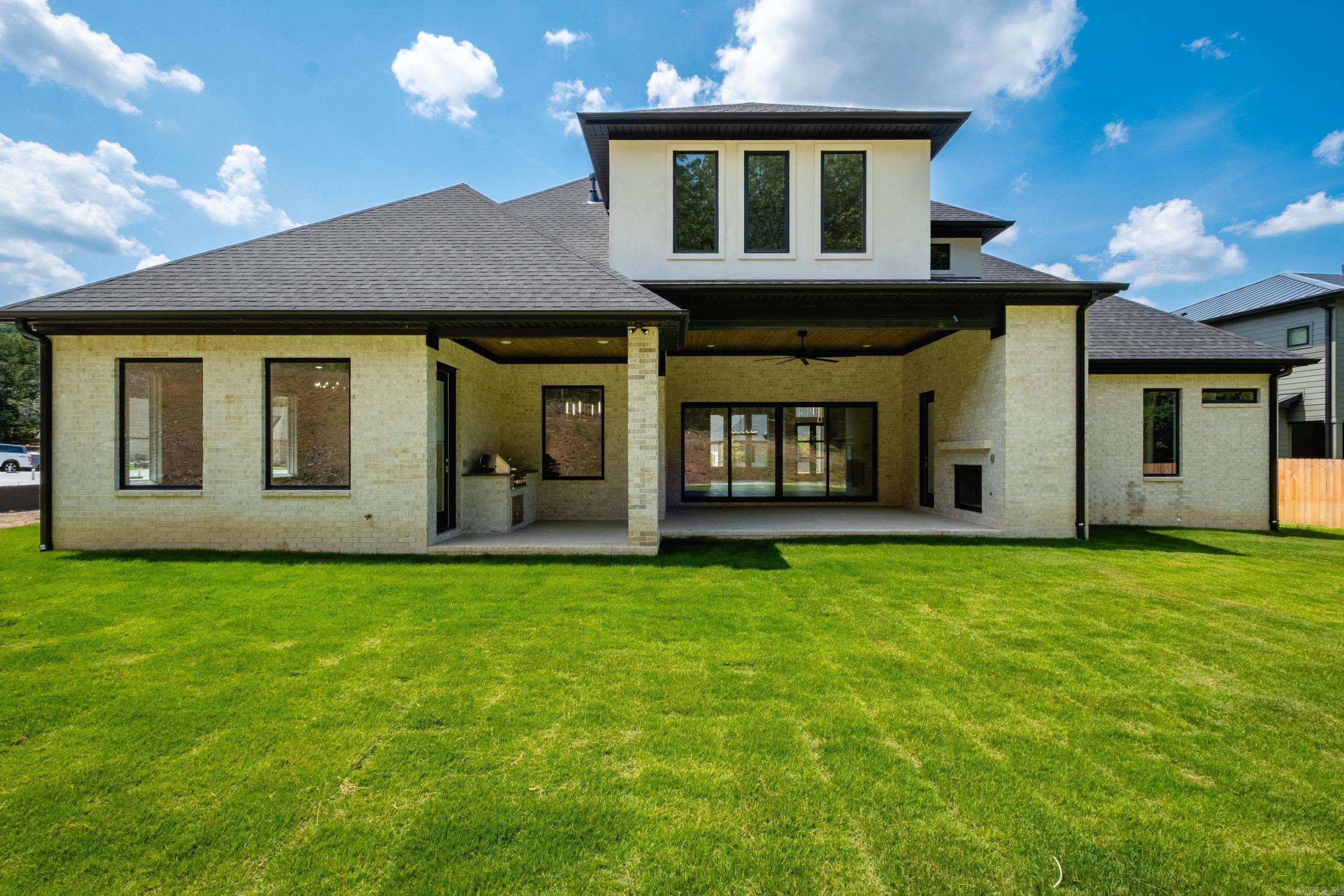 CHENAL VALLEY ABINGTON COURT - Residential