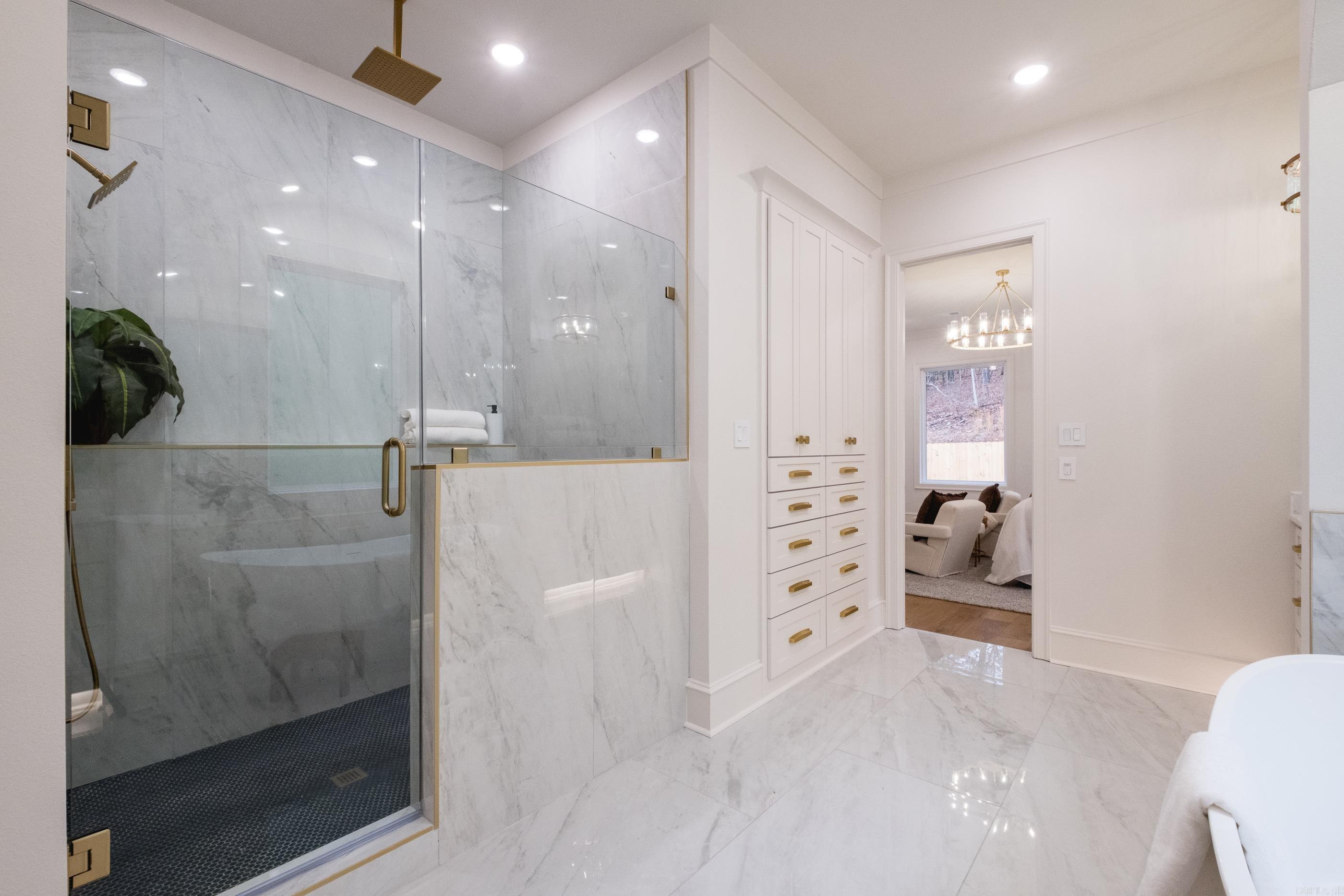 CHENAL VALLEY ABINGTON COURT - Residential