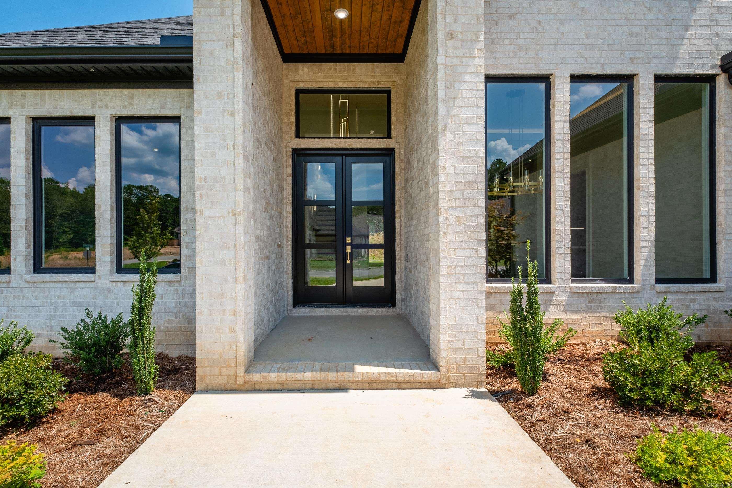 CHENAL VALLEY ABINGTON COURT - Residential