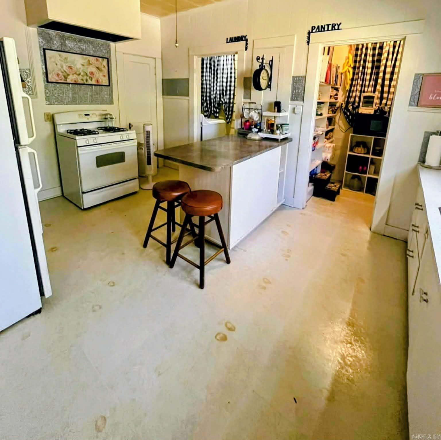 C C FINCHER - Residential