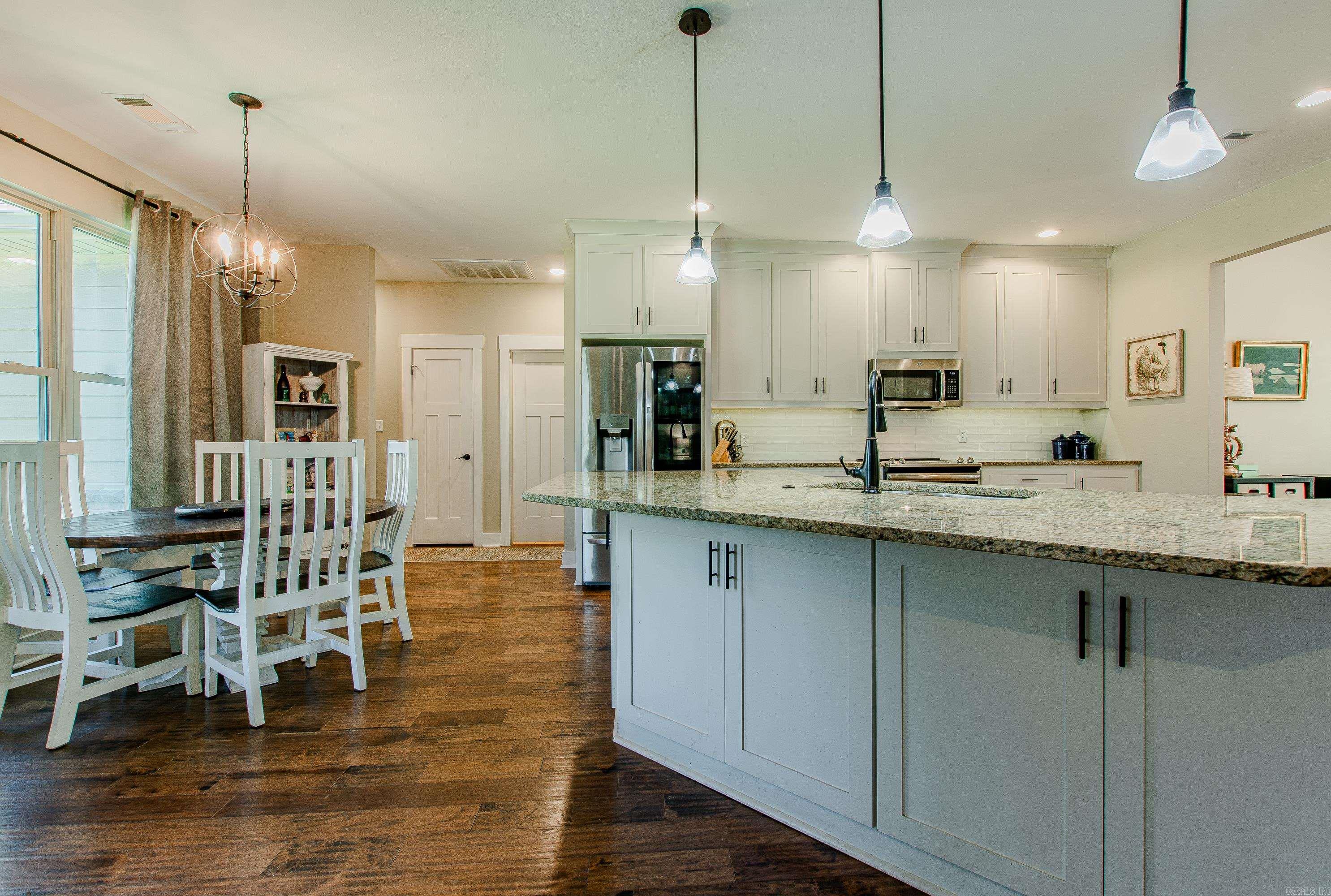 ROCK CREEK RIDGE - Residential