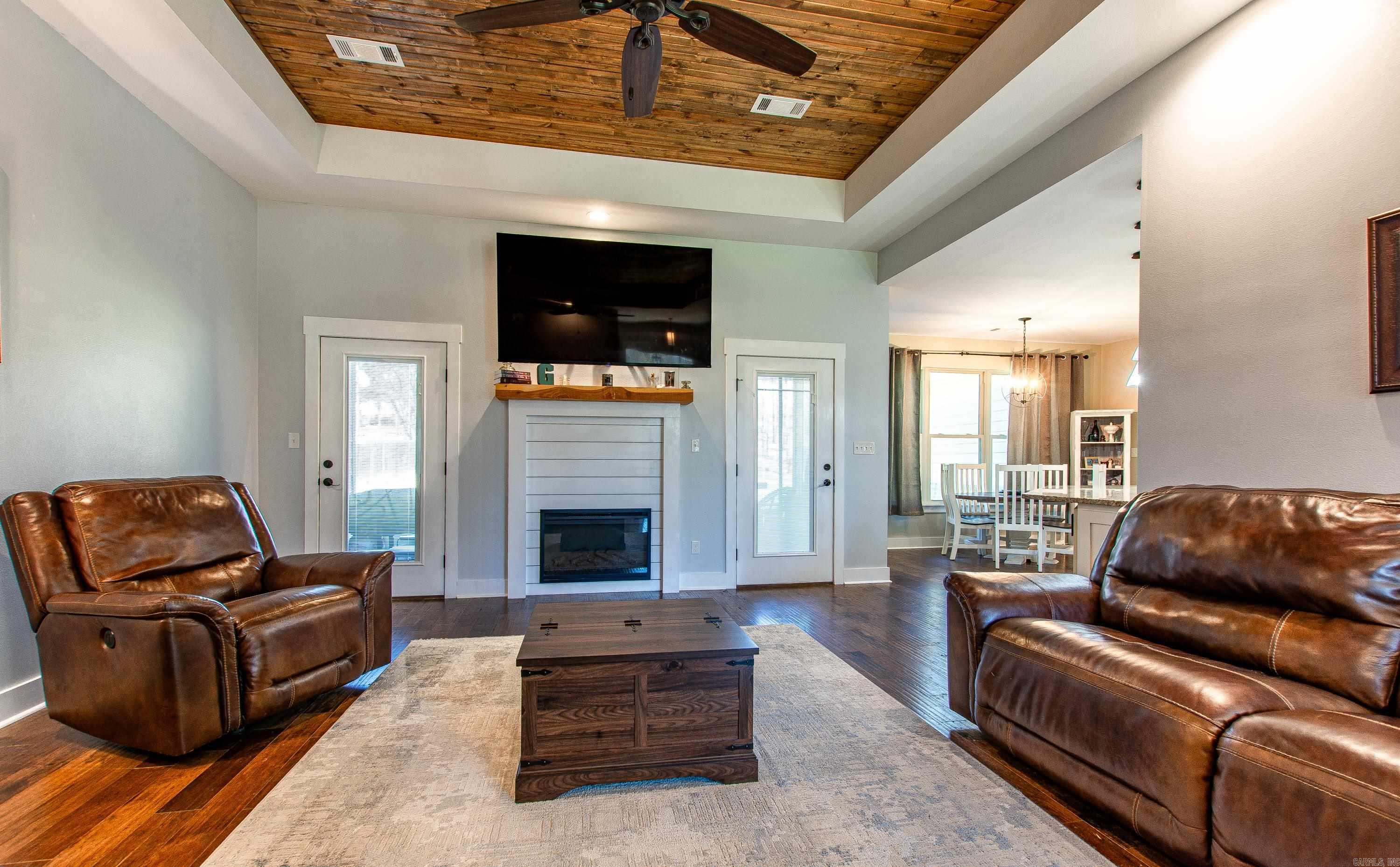 ROCK CREEK RIDGE - Residential