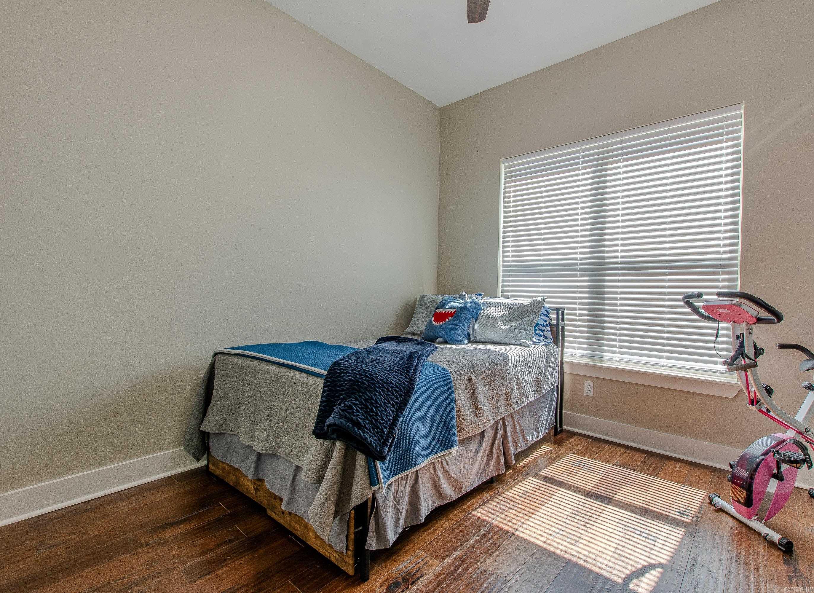 ROCK CREEK RIDGE - Residential