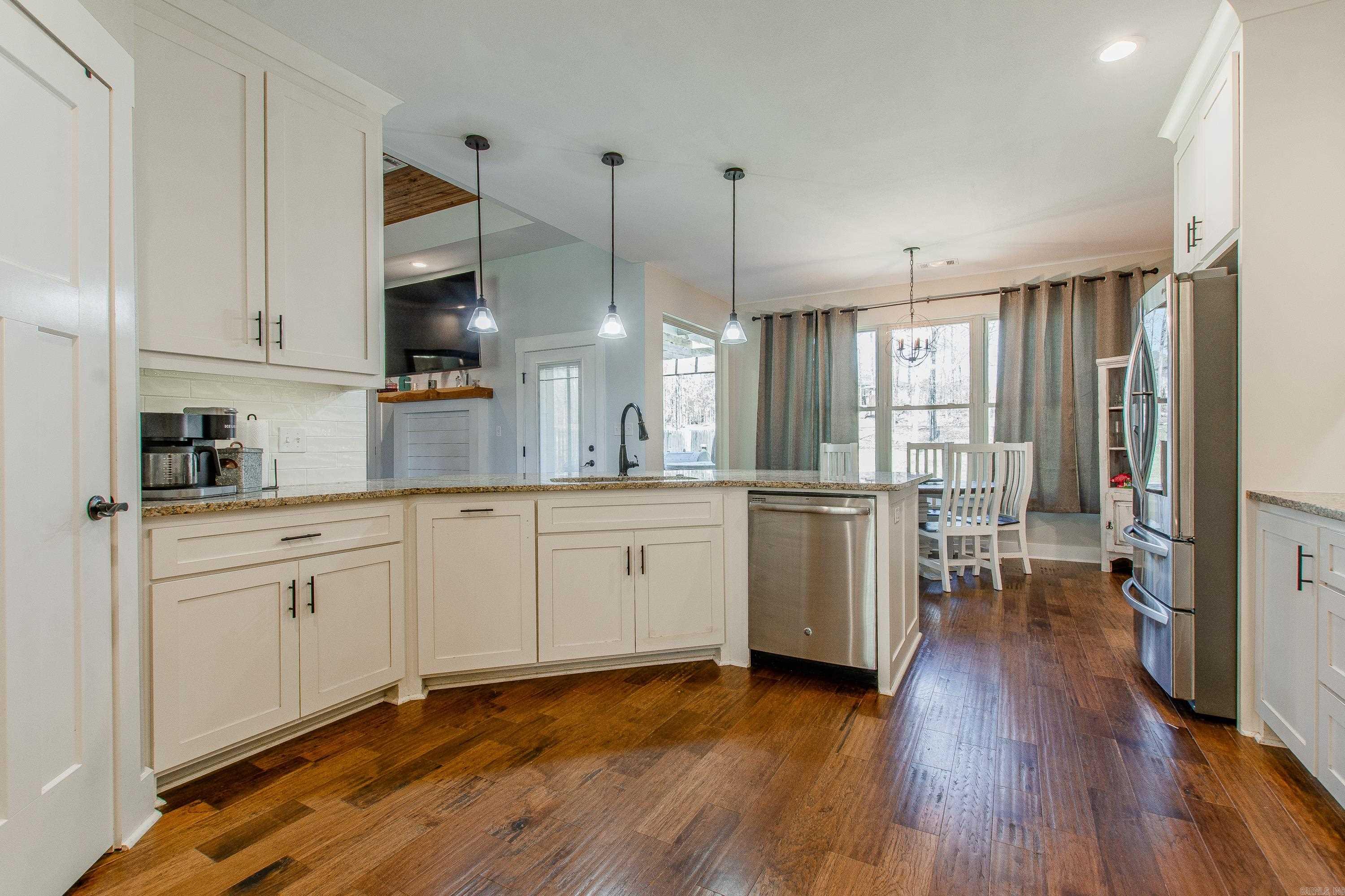 ROCK CREEK RIDGE - Residential